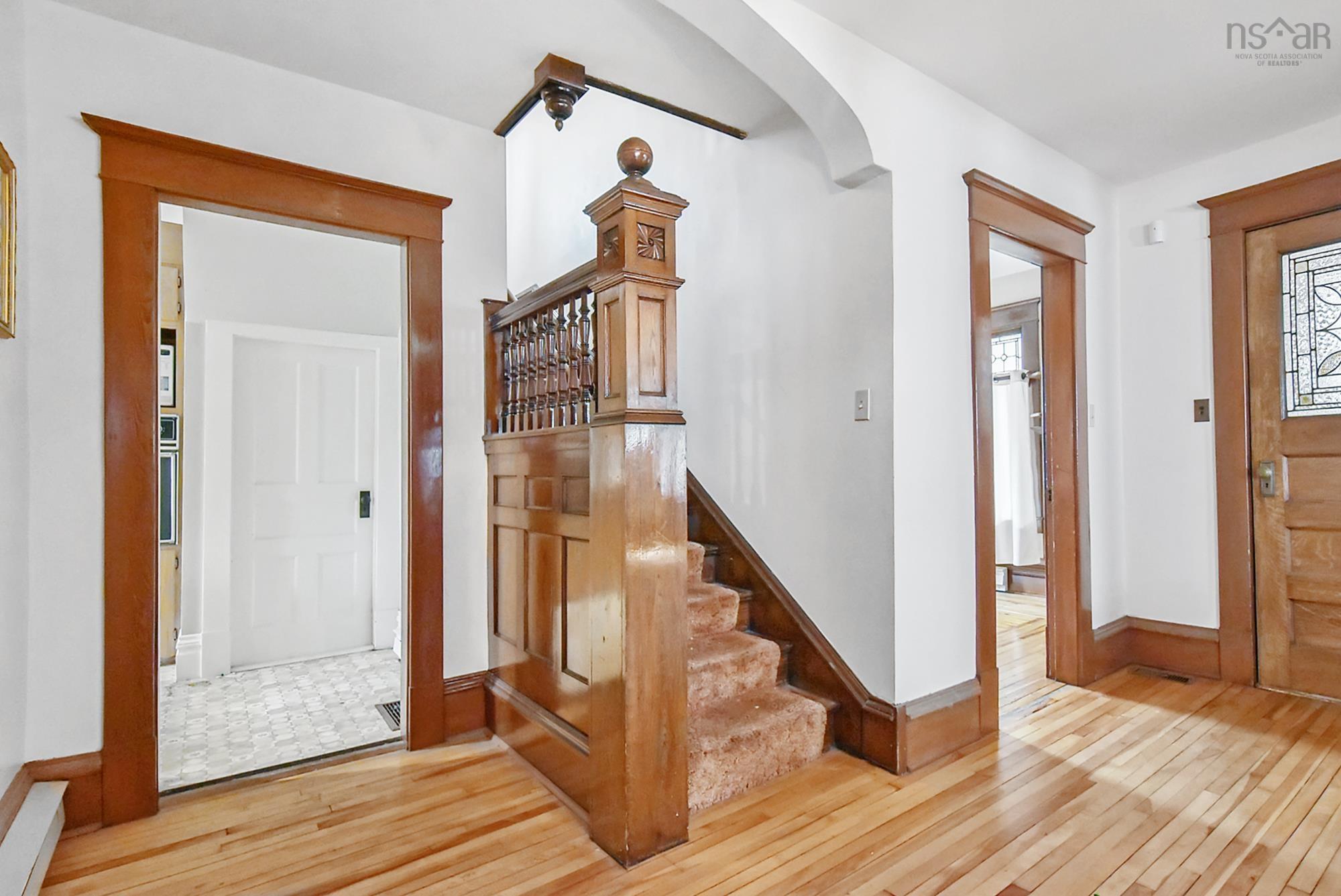 $849,900.00: 172, 184, 194 King Street, Windsor