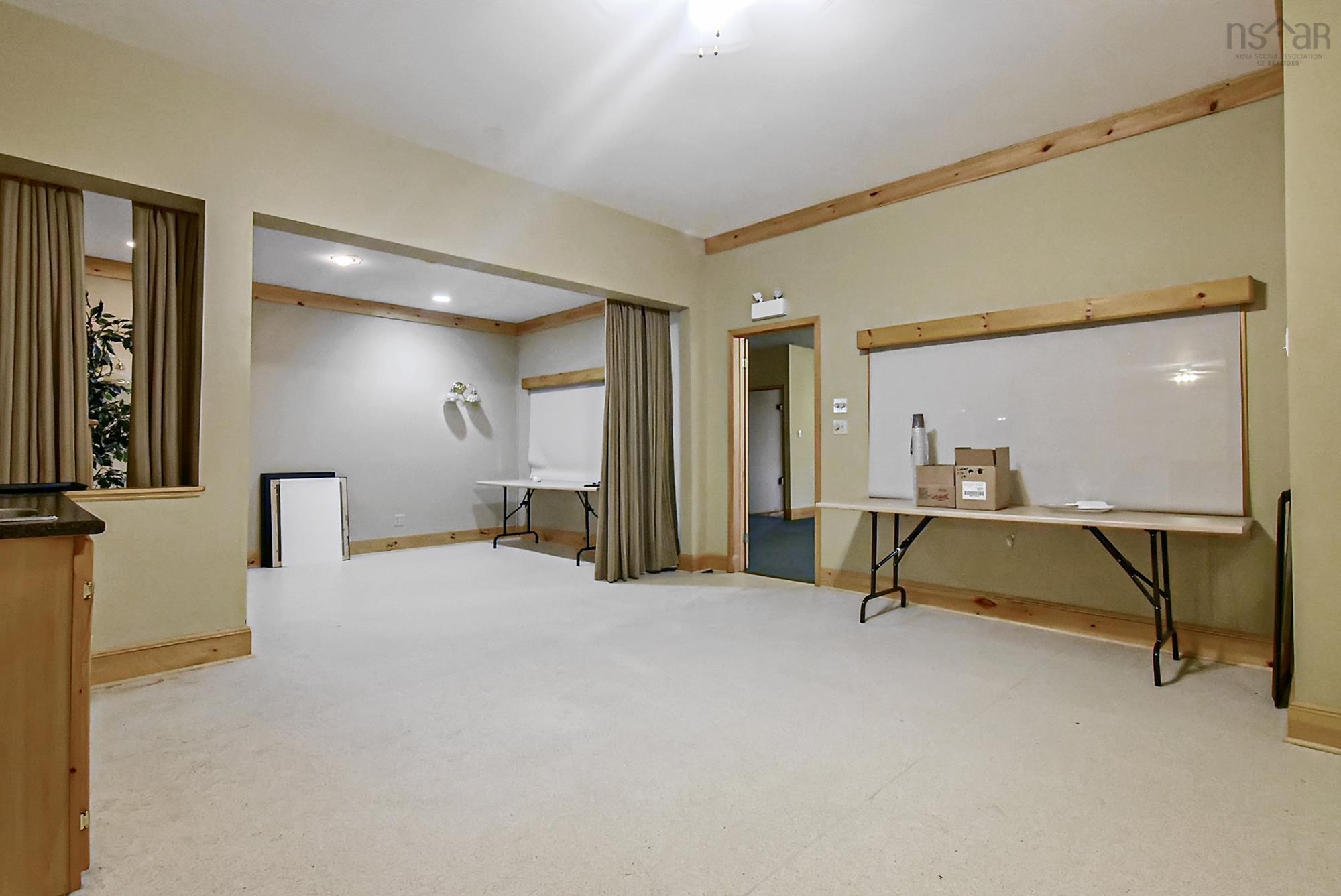 $849,900.00: 172, 184, 194 King Street, Windsor