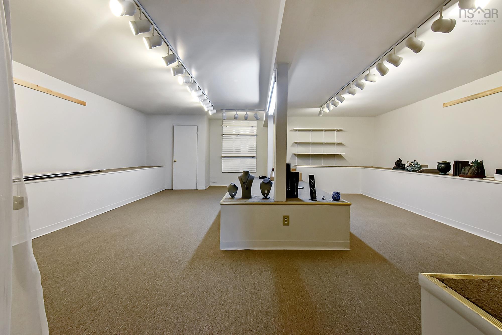 $849,900.00: 172, 184, 194 King Street, Windsor