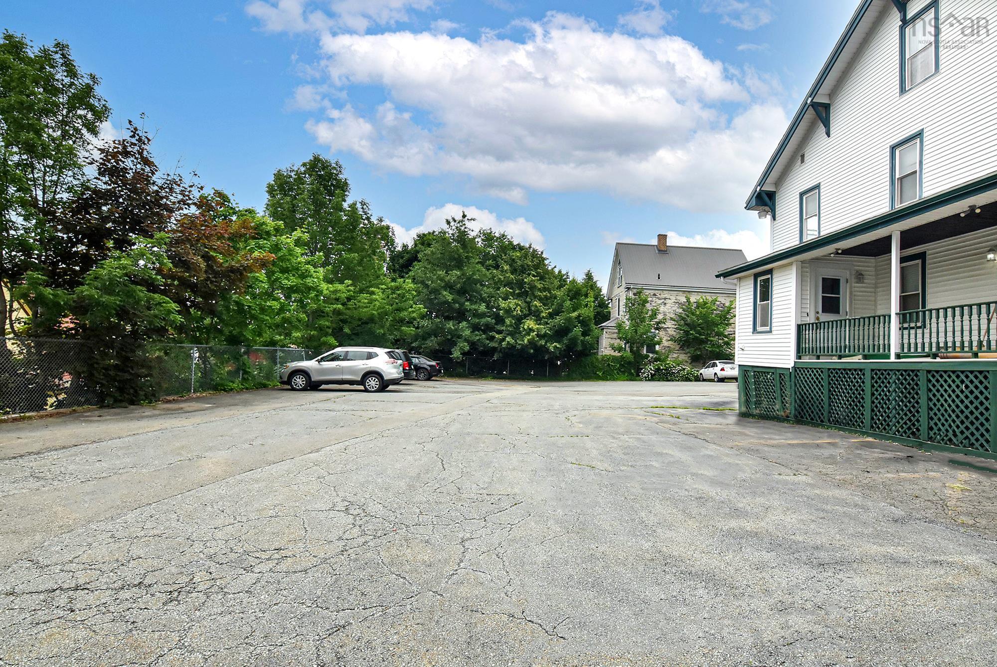 $849,900.00: 172, 184, 194 King Street, Windsor