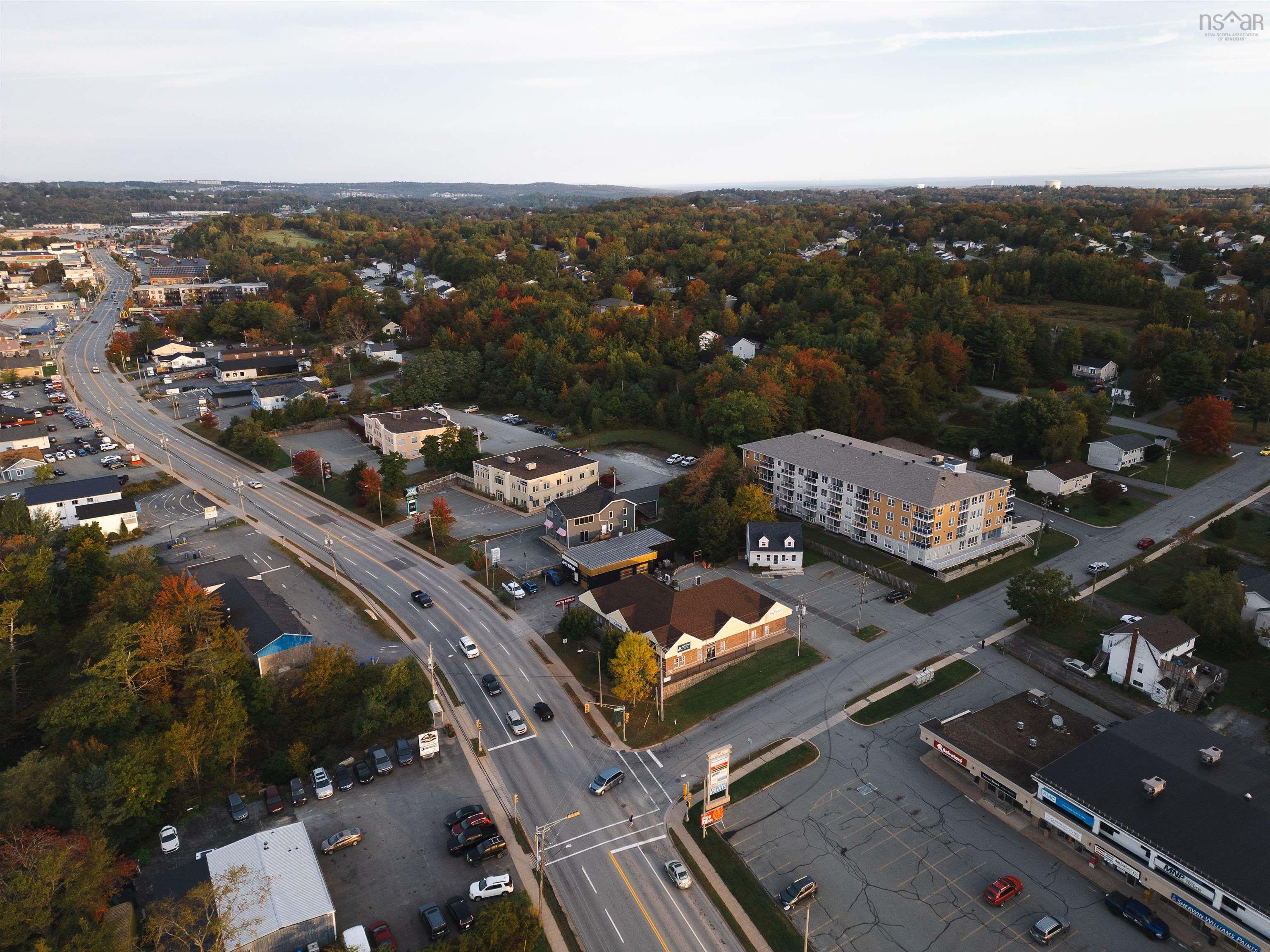 $1,390,000.00: 1 Pinehill Drive, Lower Sackville