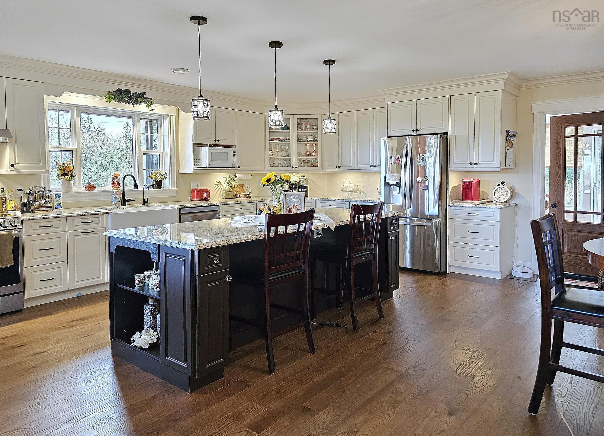 $699,000.00: 1572 Lansdowne Road, Bear River