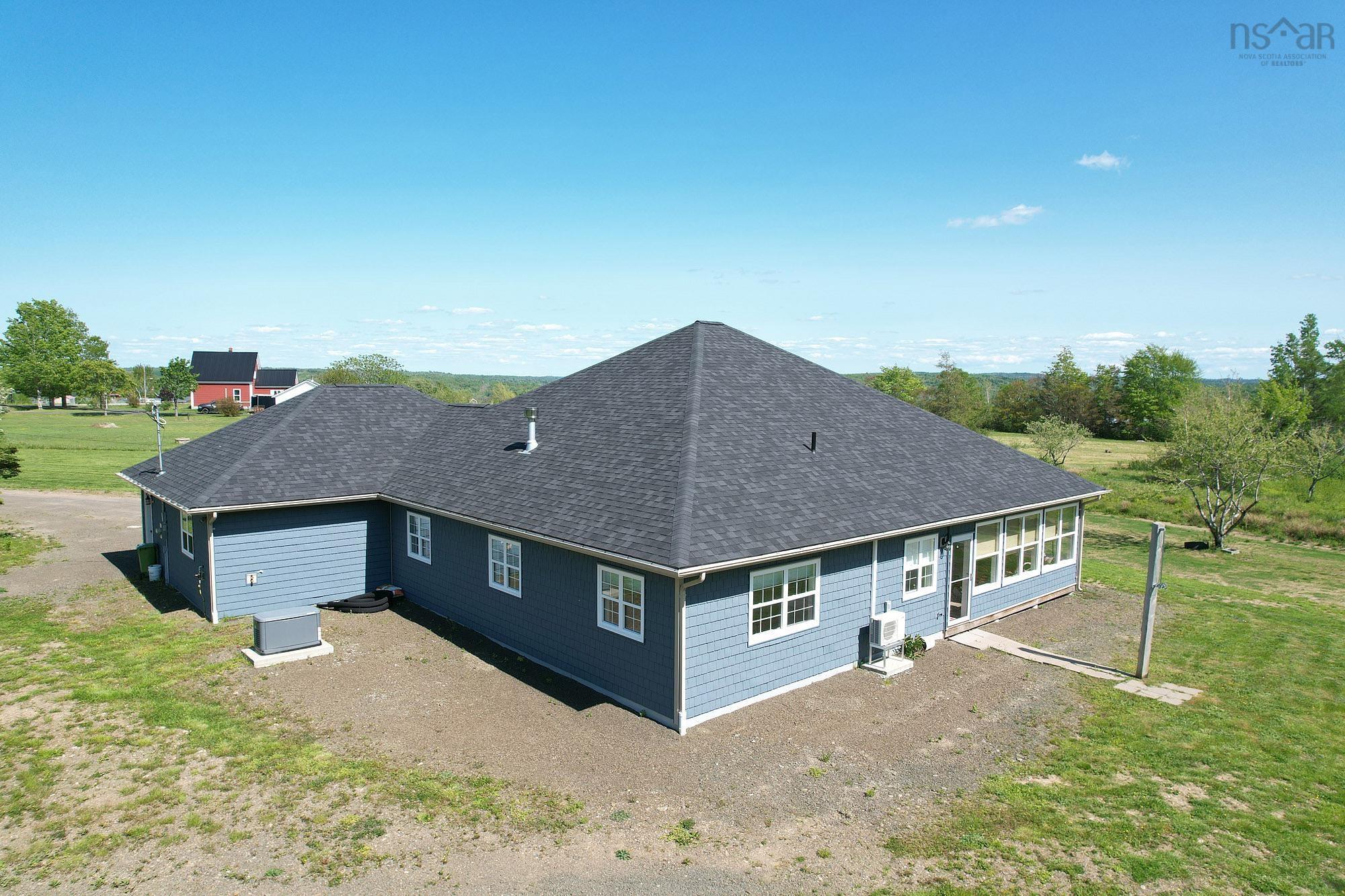 $699,000.00: 1572 Lansdowne Road, Bear River