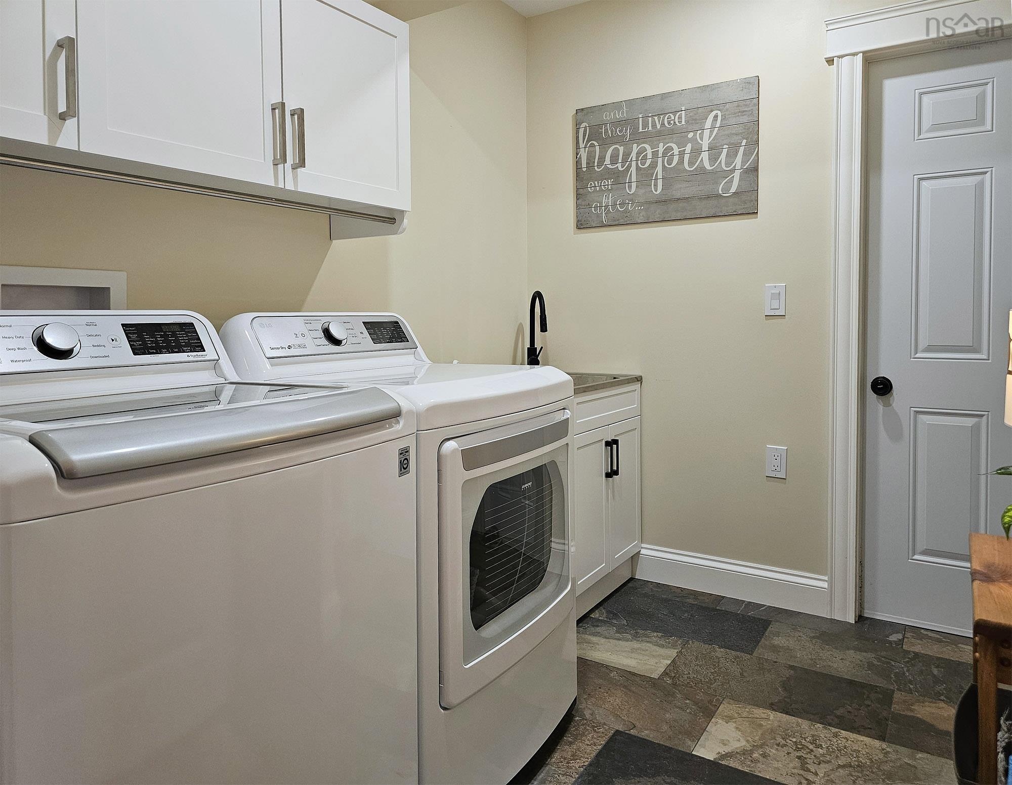 $699,000.00: 1572 Lansdowne Road, Bear River