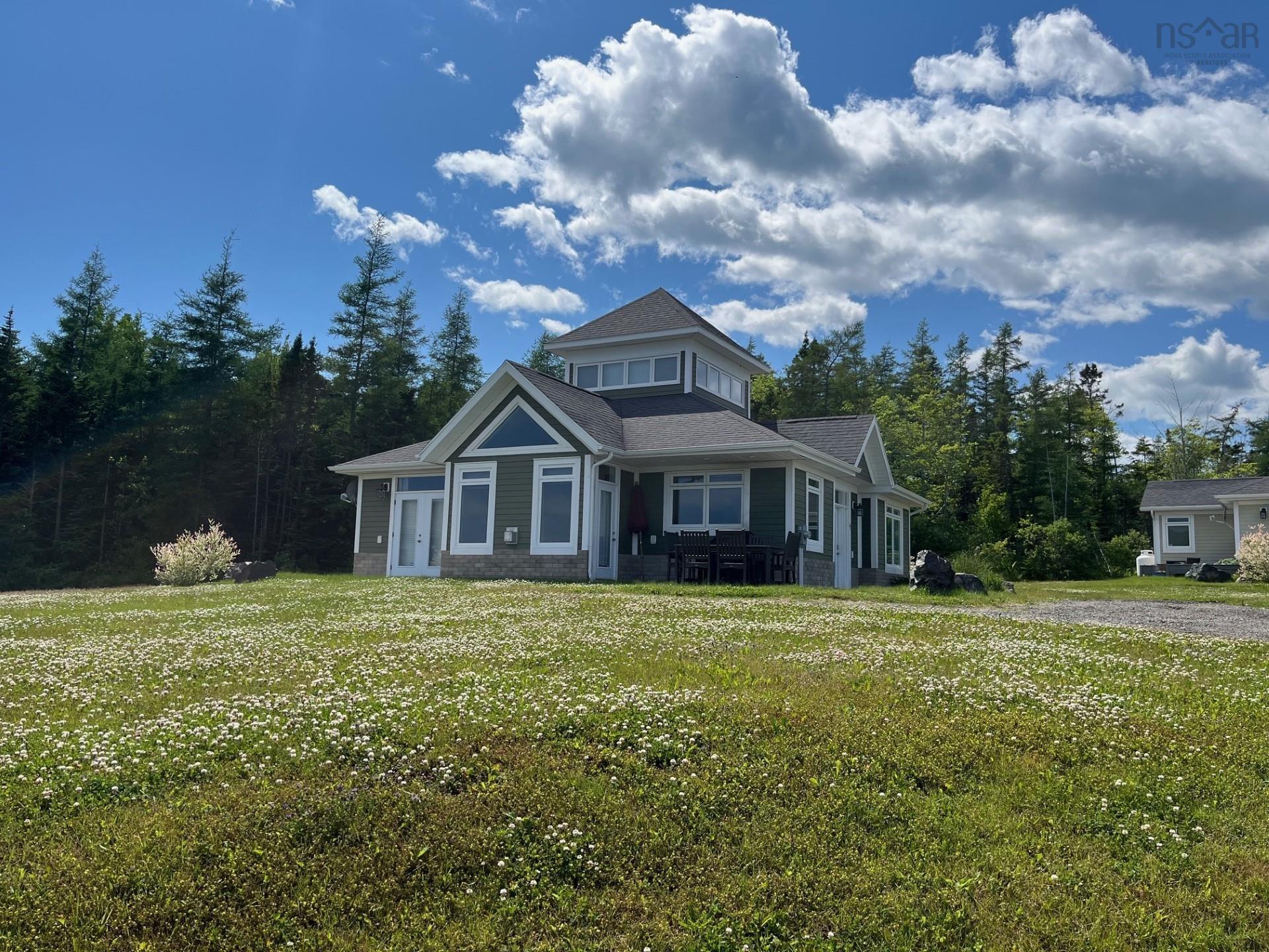 $649,900.00: 17 Bell Bay Way, Baddeck Bay