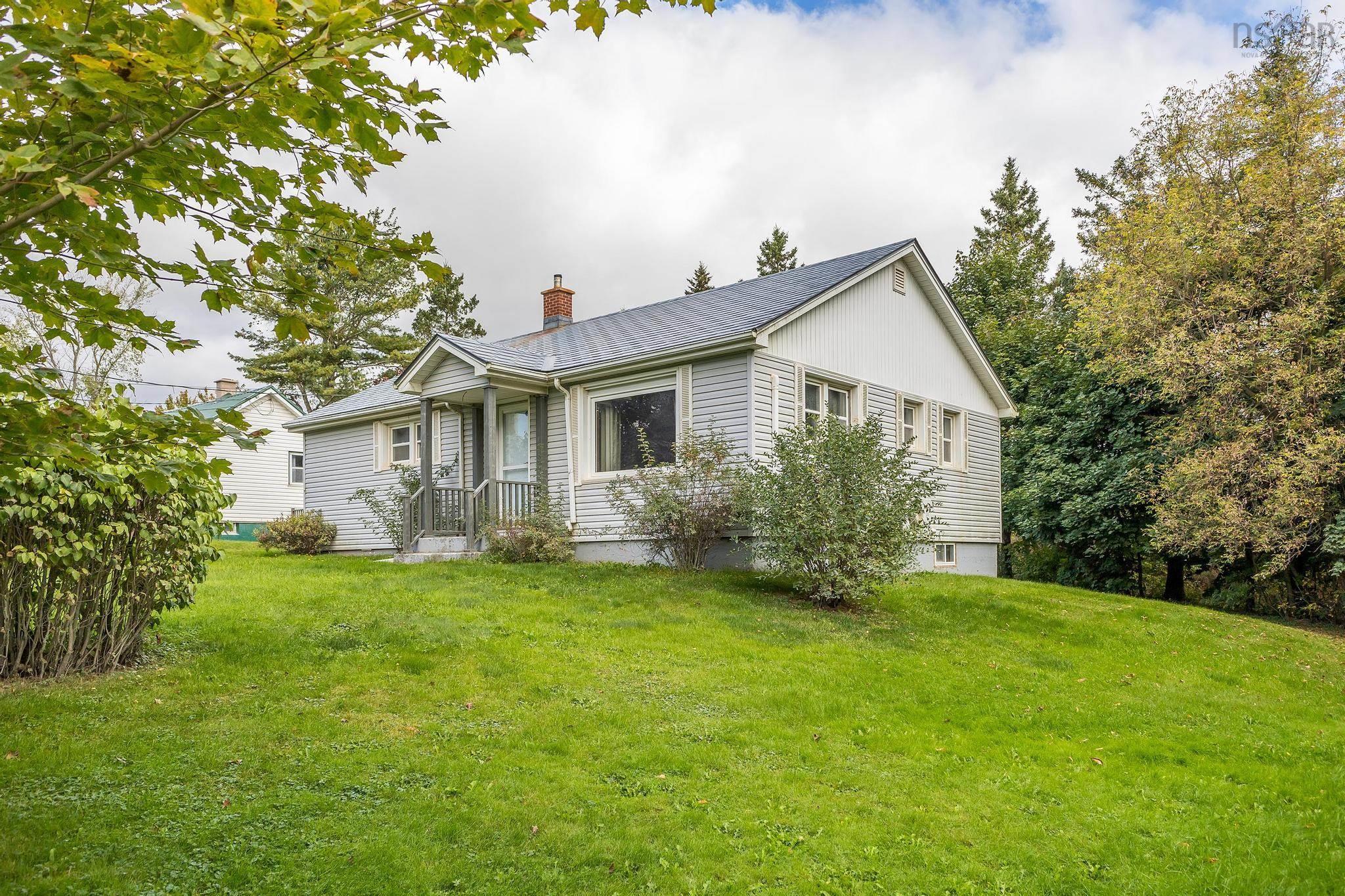 $449,900.00: 17 Crombe Road, Shubenacadie