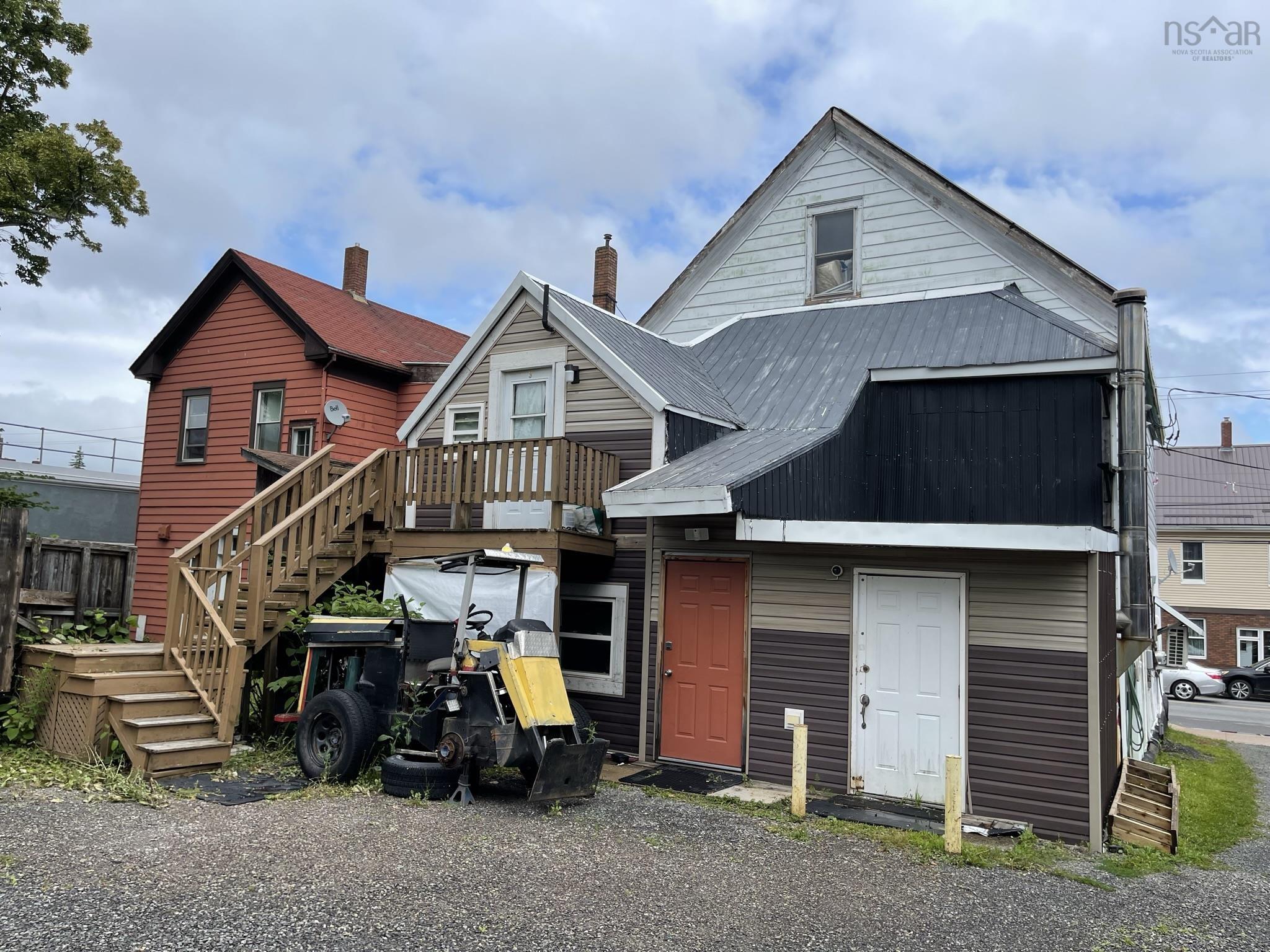$304,000.00: 260-262 Foord Street, Stellarton