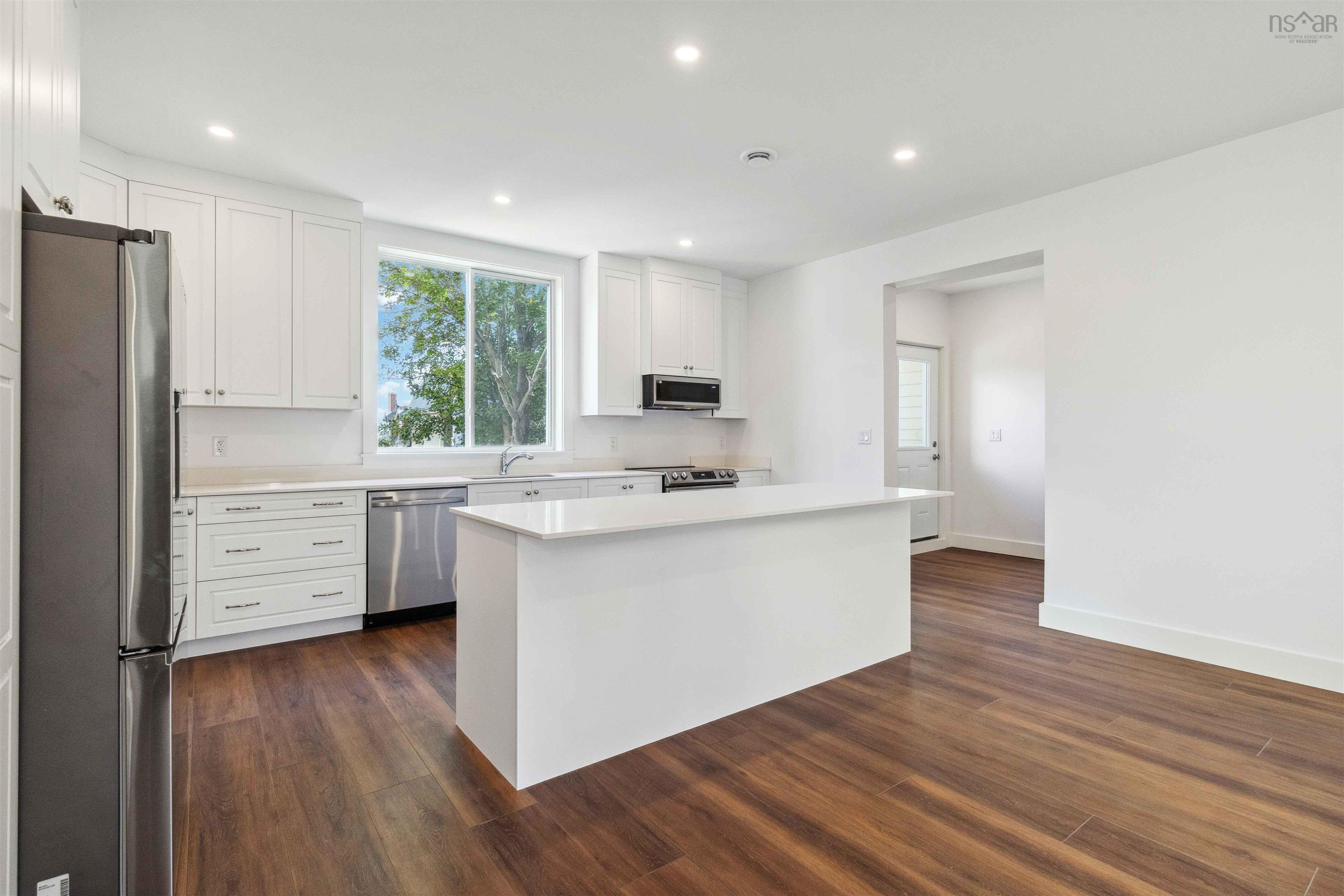 $1,400,000.00: 2721 Northwood Terrace, Halifax