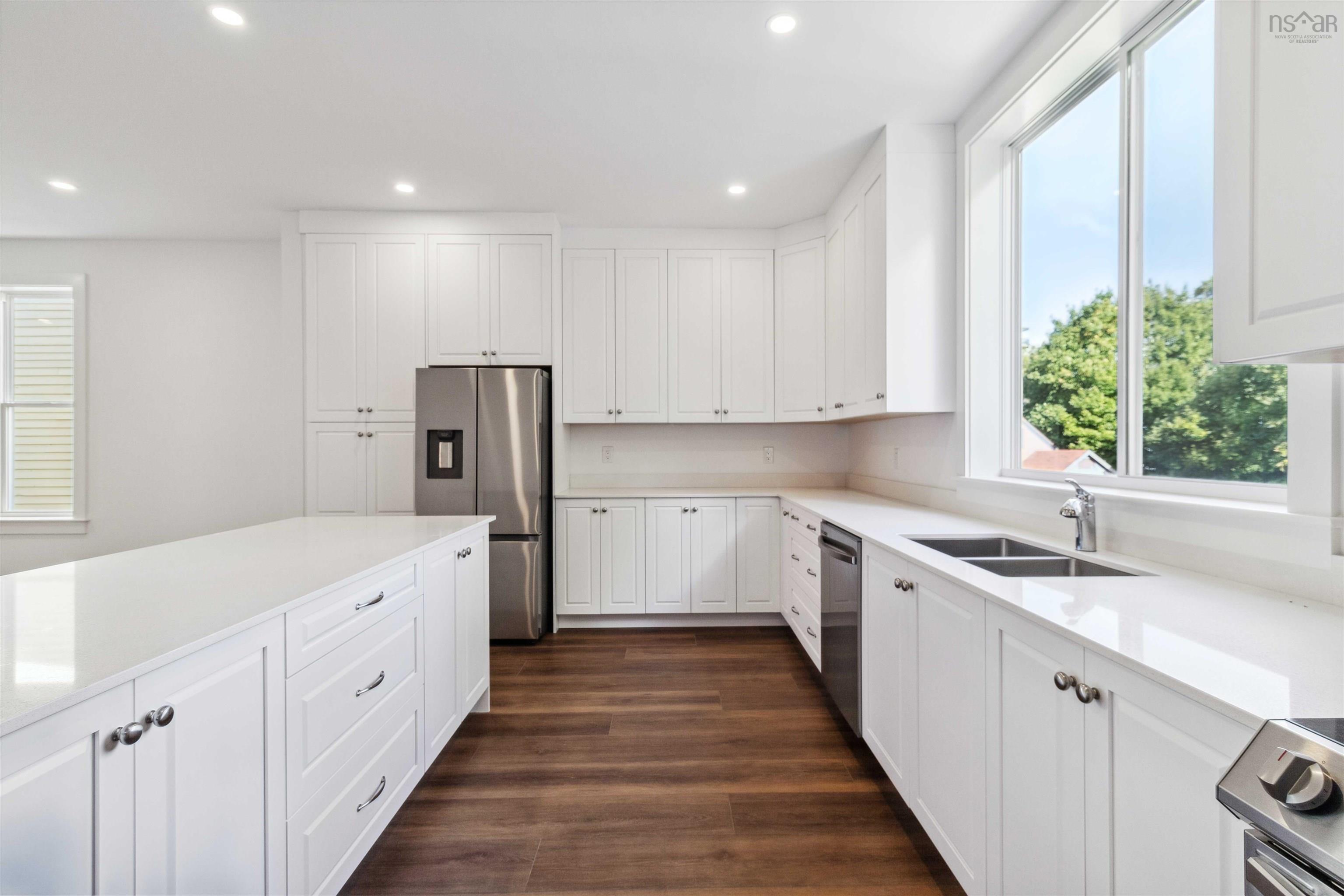 $1,400,000.00: 2721 Northwood Terrace, Halifax