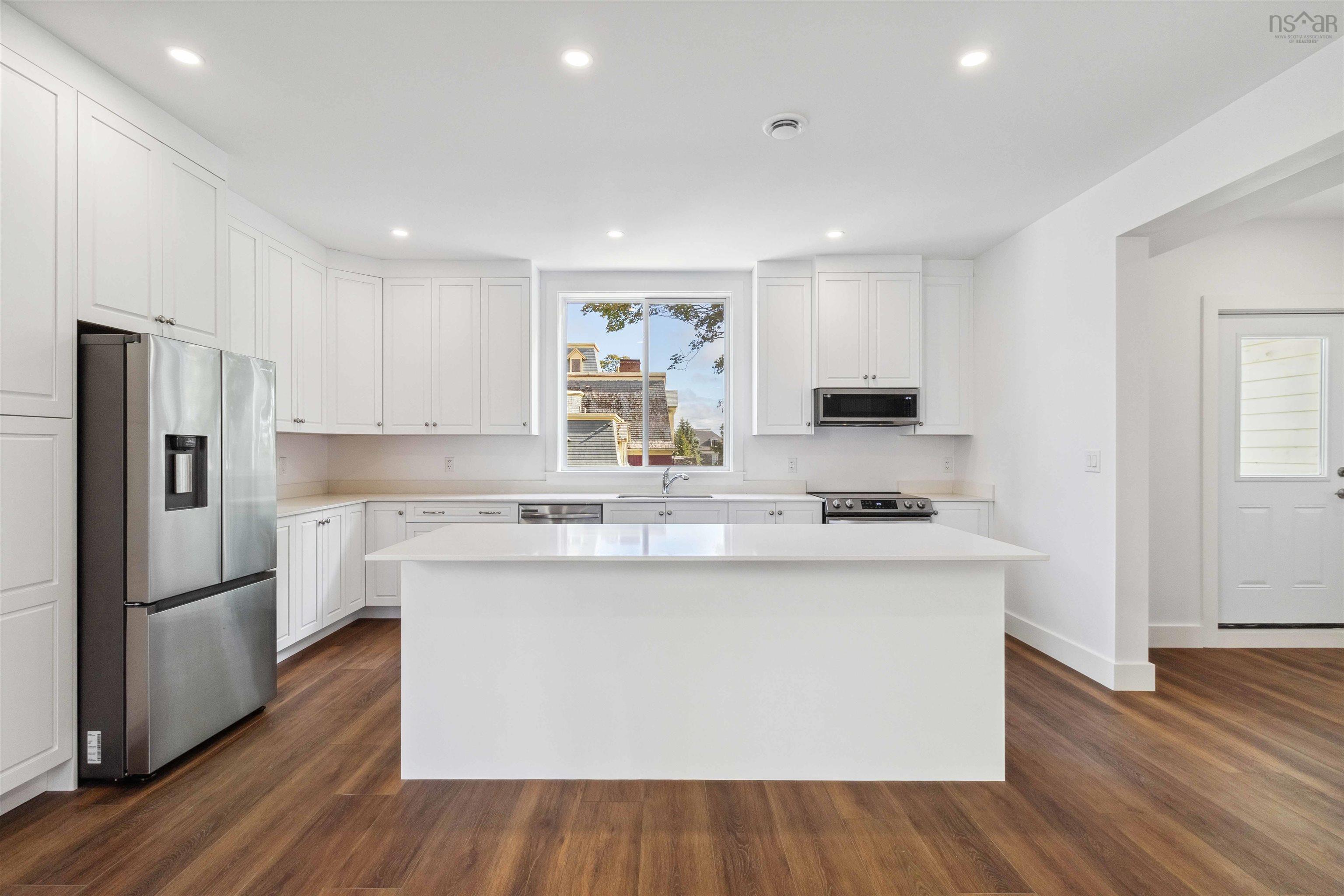 $1,400,000.00: 2721 Northwood Terrace, Halifax