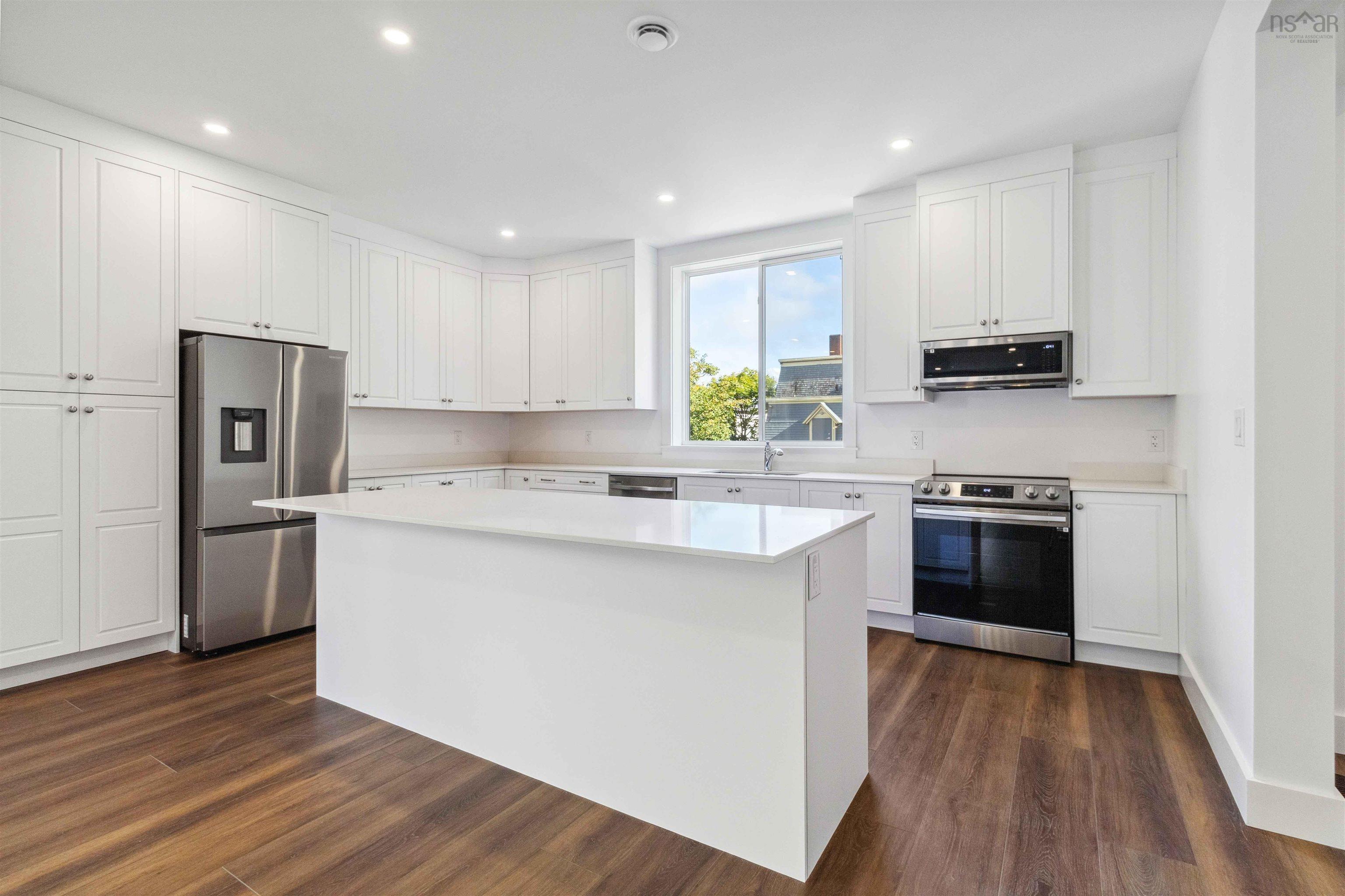$1,400,000.00: 2721 Northwood Terrace, Halifax
