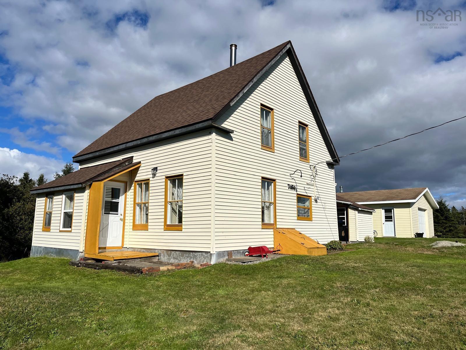 $235,000.00: 7066 Highway 3, Central Woods Harbour