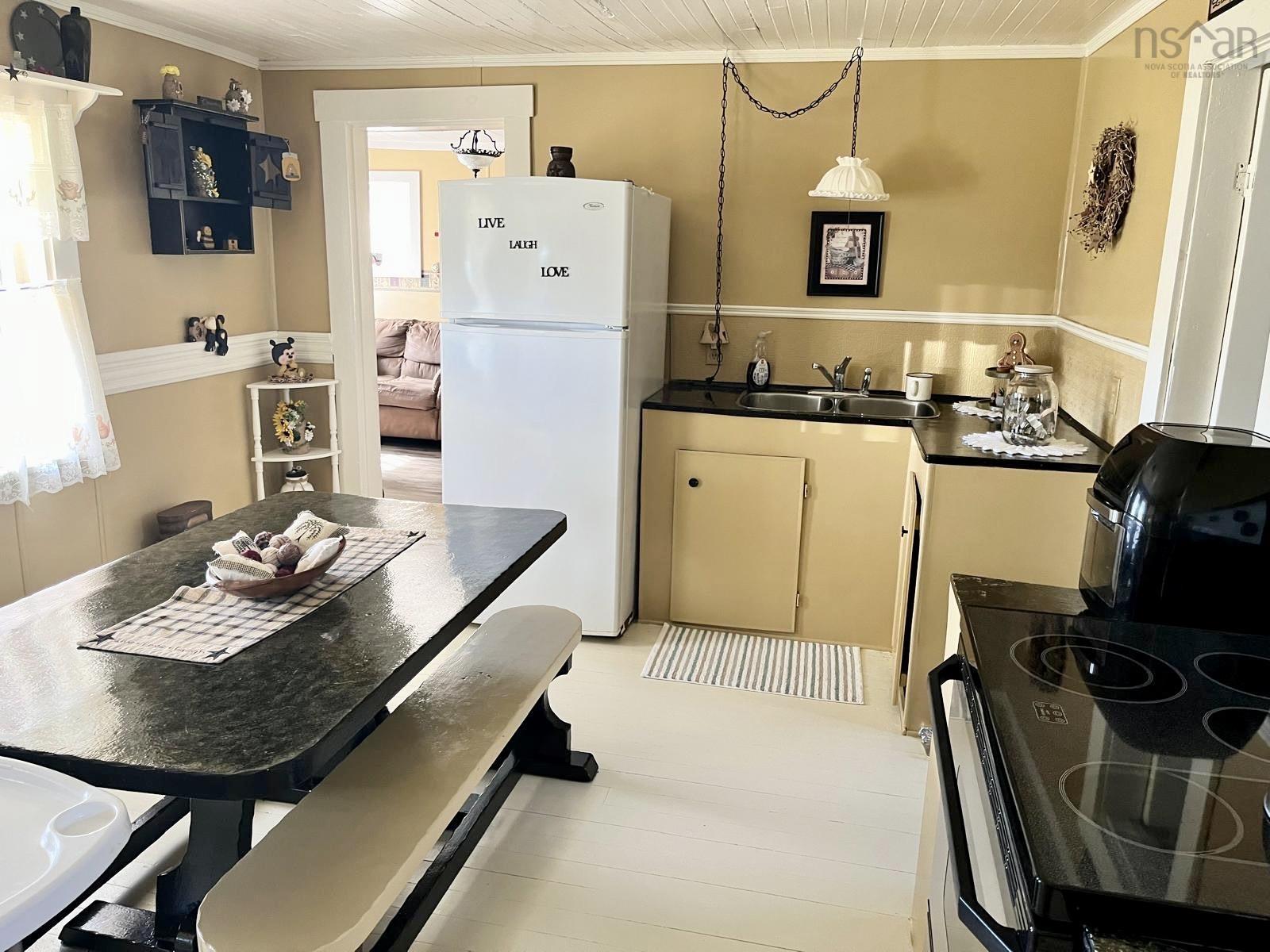 $235,000.00: 7066 Highway 3, Central Woods Harbour