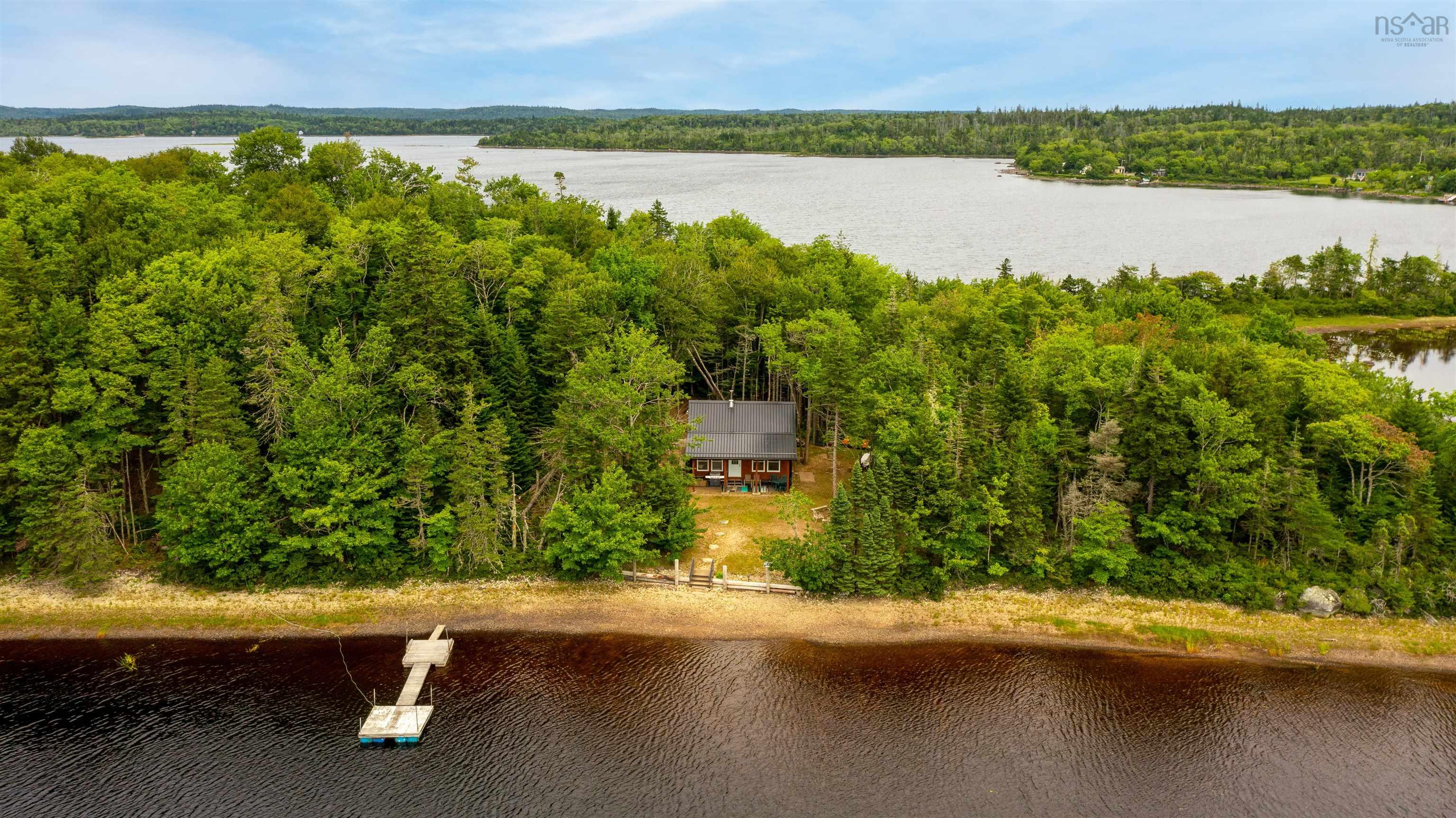 $499,900.00: Highway 7, Lake Charlotte