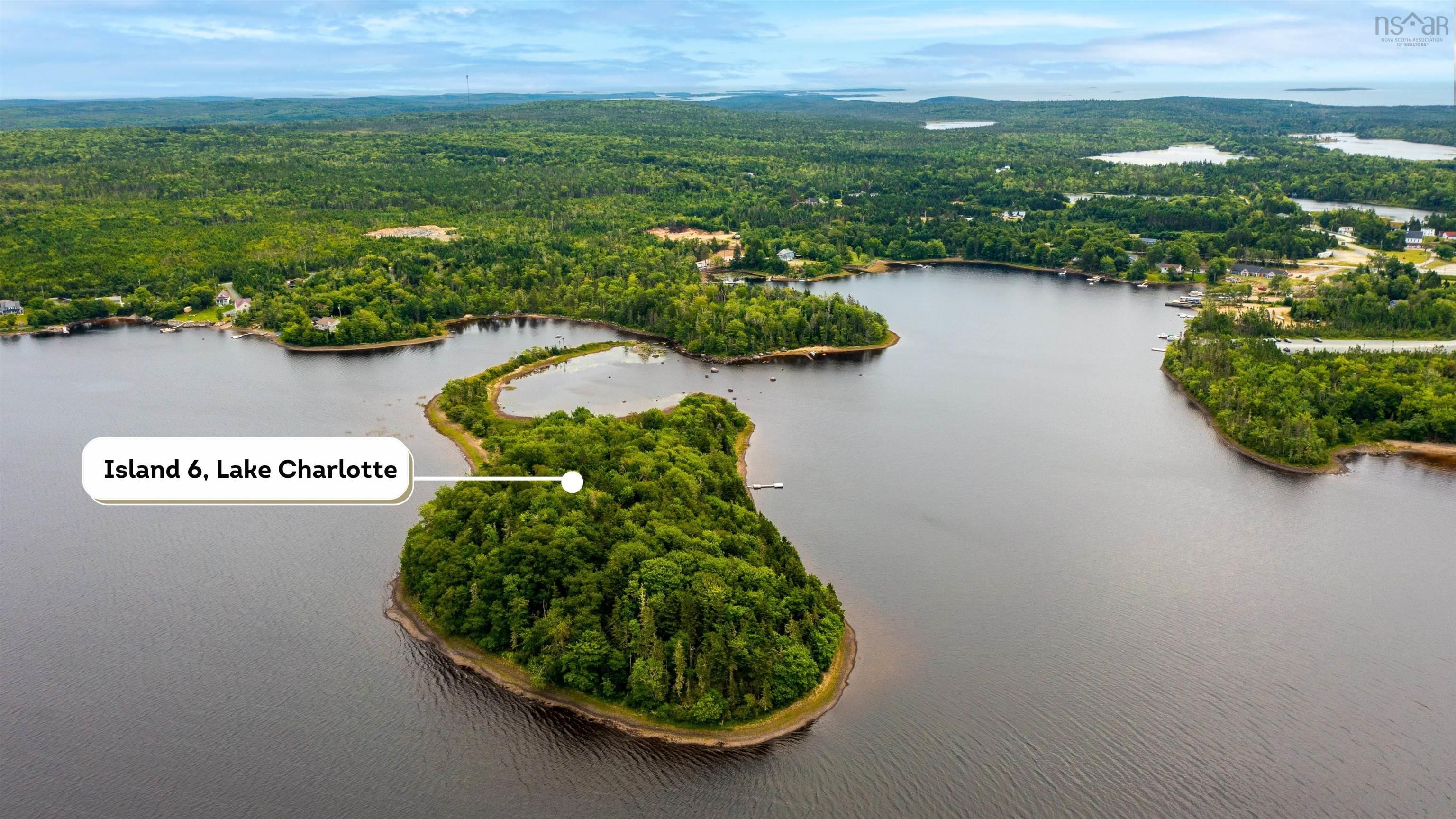 $499,900.00: Highway 7, Lake Charlotte