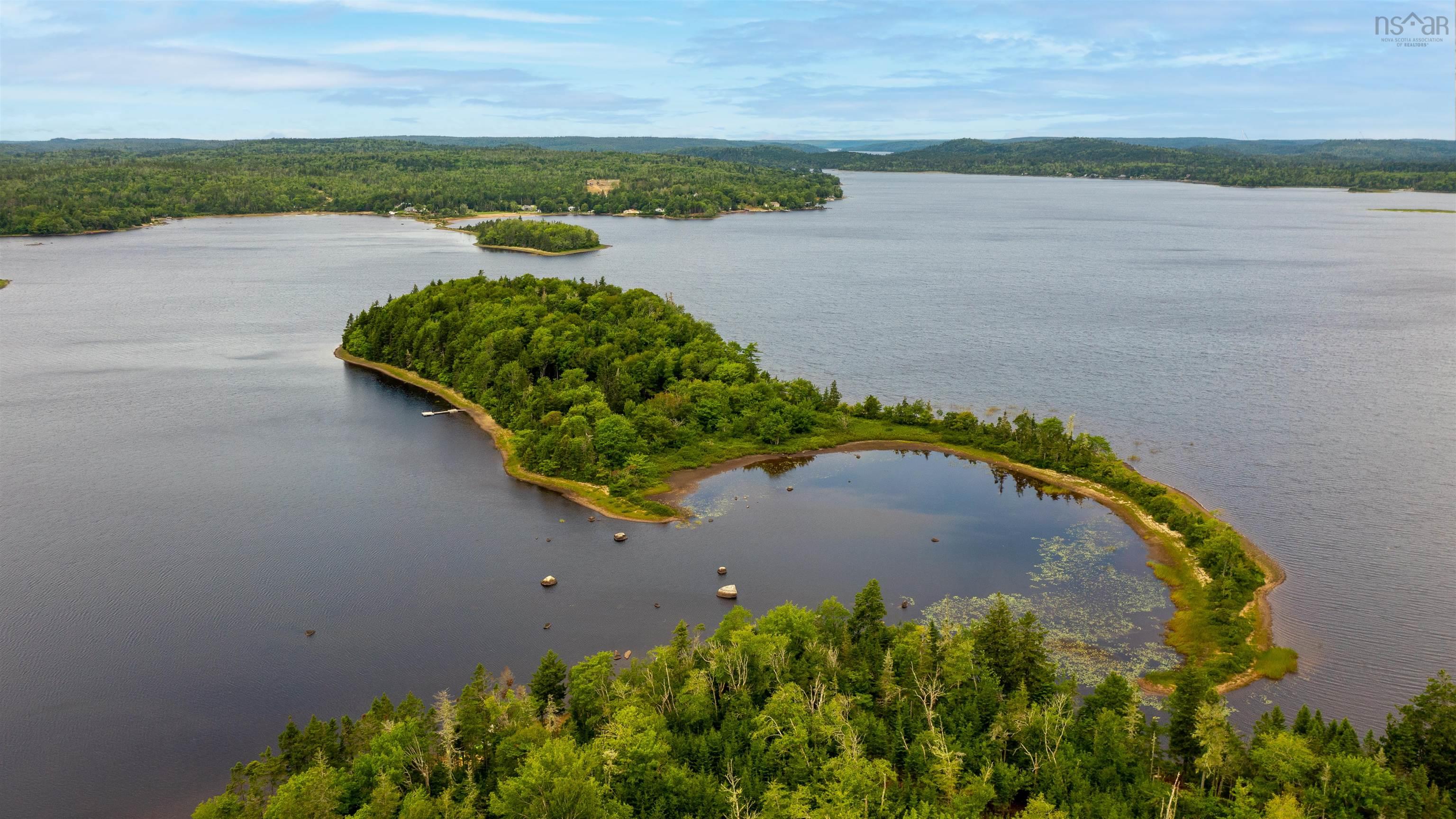 $499,900.00: Highway 7, Lake Charlotte