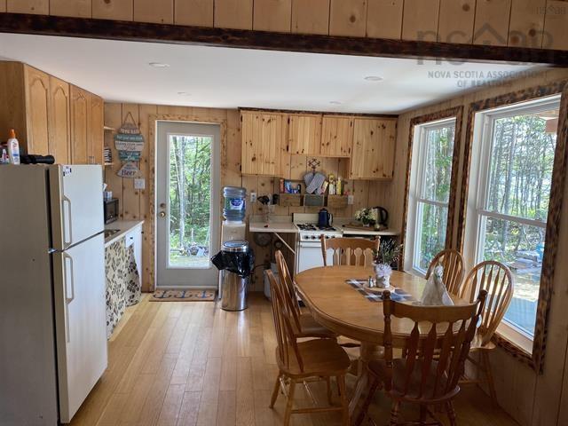 $499,900.00: Highway 7, Lake Charlotte