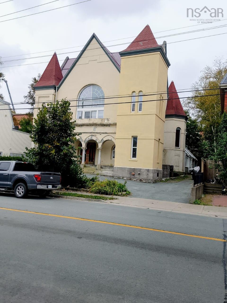 $369,000.00: 1 2128 Brunswick Street, Halifax