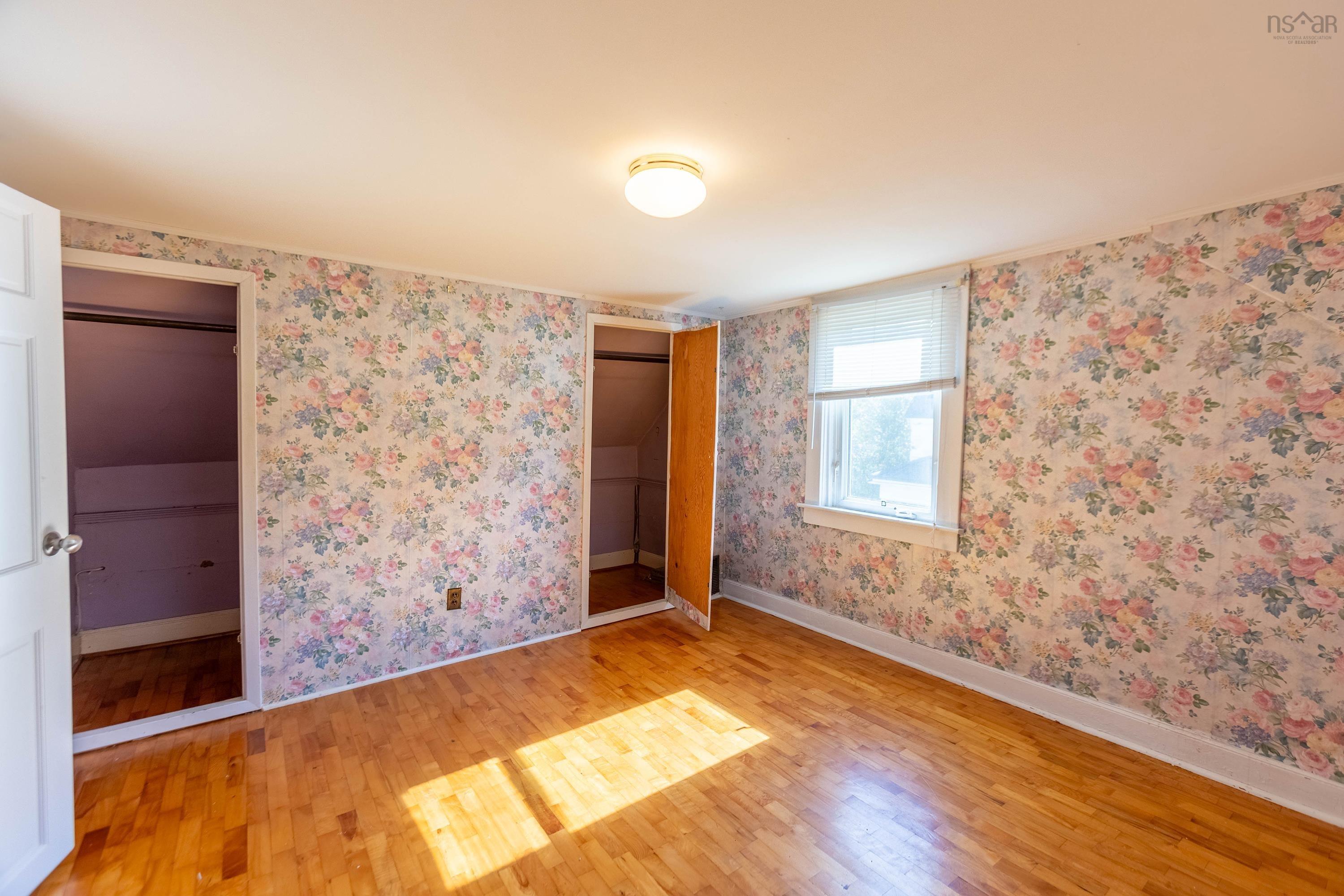 $224,900.00: 30 Victoria Street W, Amherst