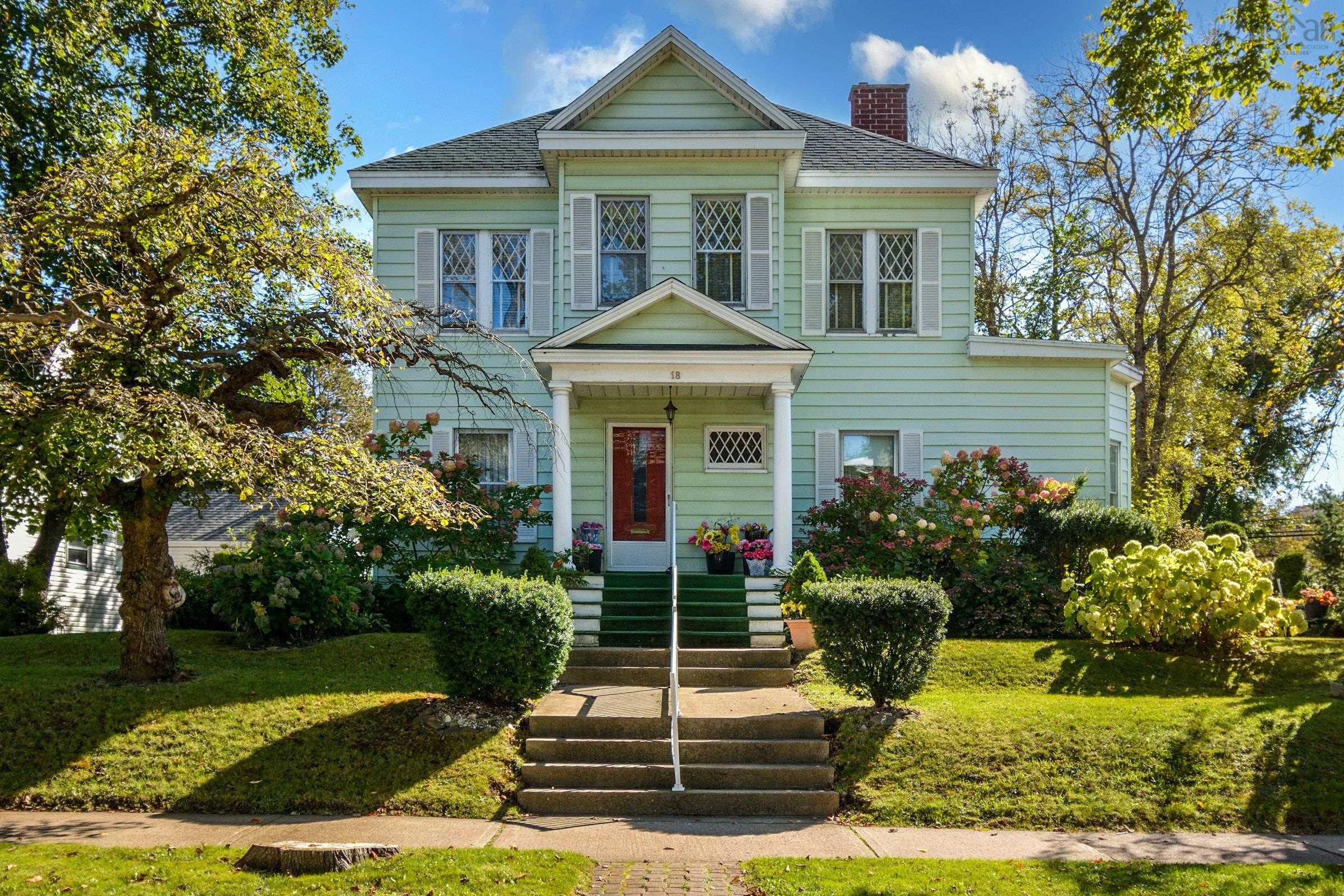 18 Park Street 