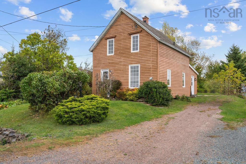 $139,900.00: 463 Willow Street, Brookdale