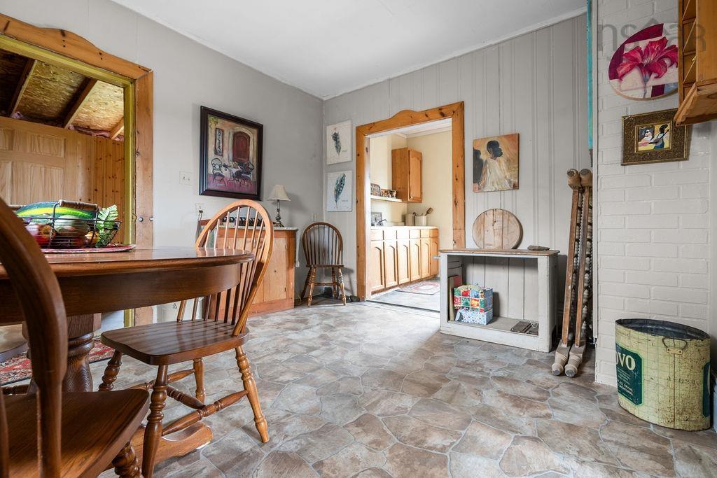 $139,900.00: 463 Willow Street, Brookdale