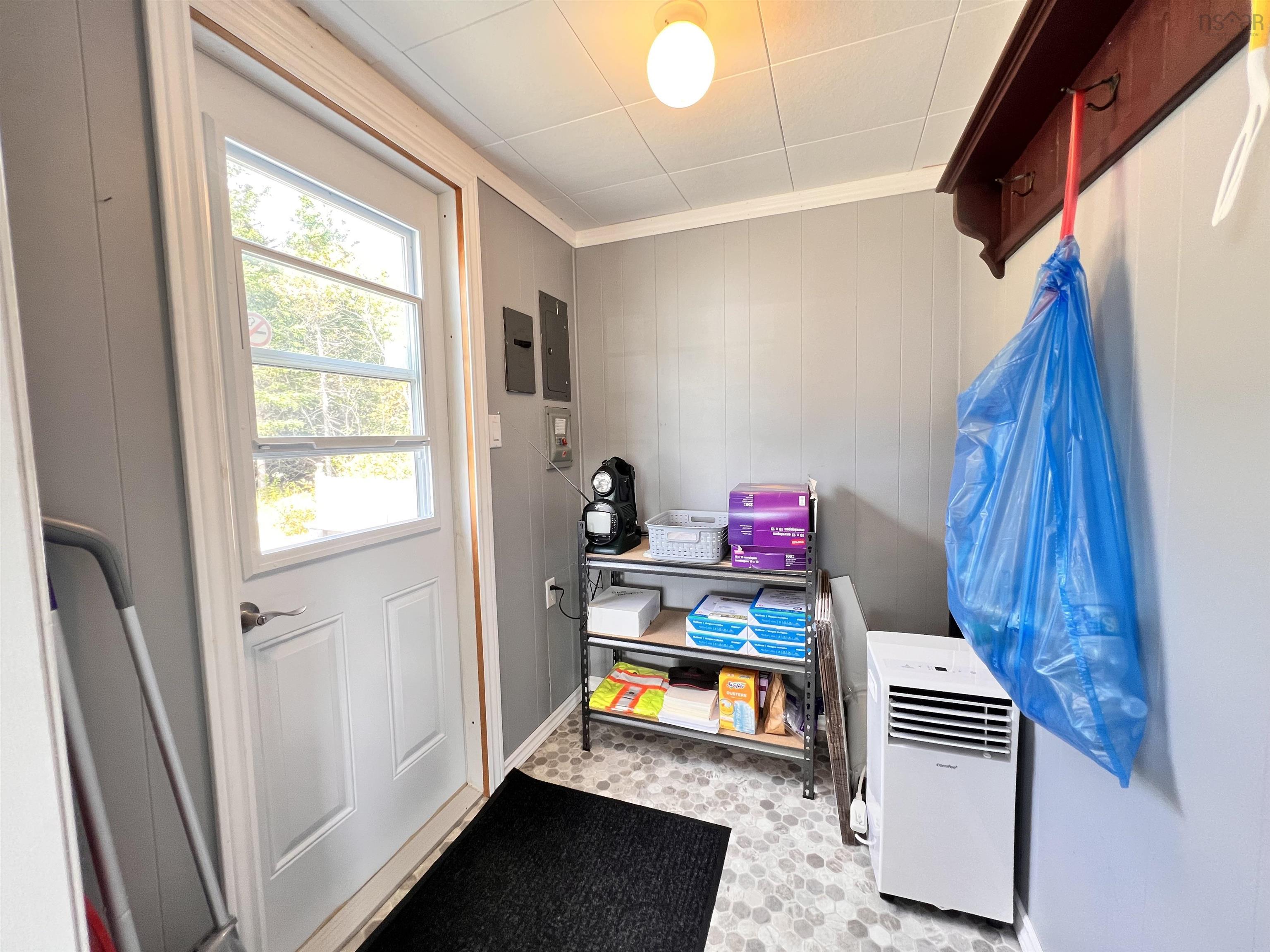 $385,000.00: 398 Oak Park Road, Oak Park