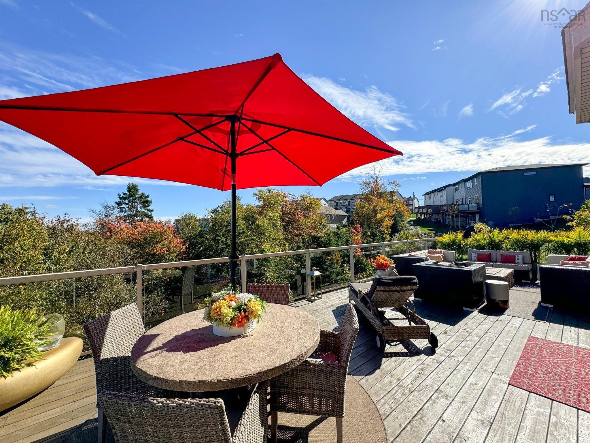 $995,000.00: 197 Maple Grove Avenue, Timberlea