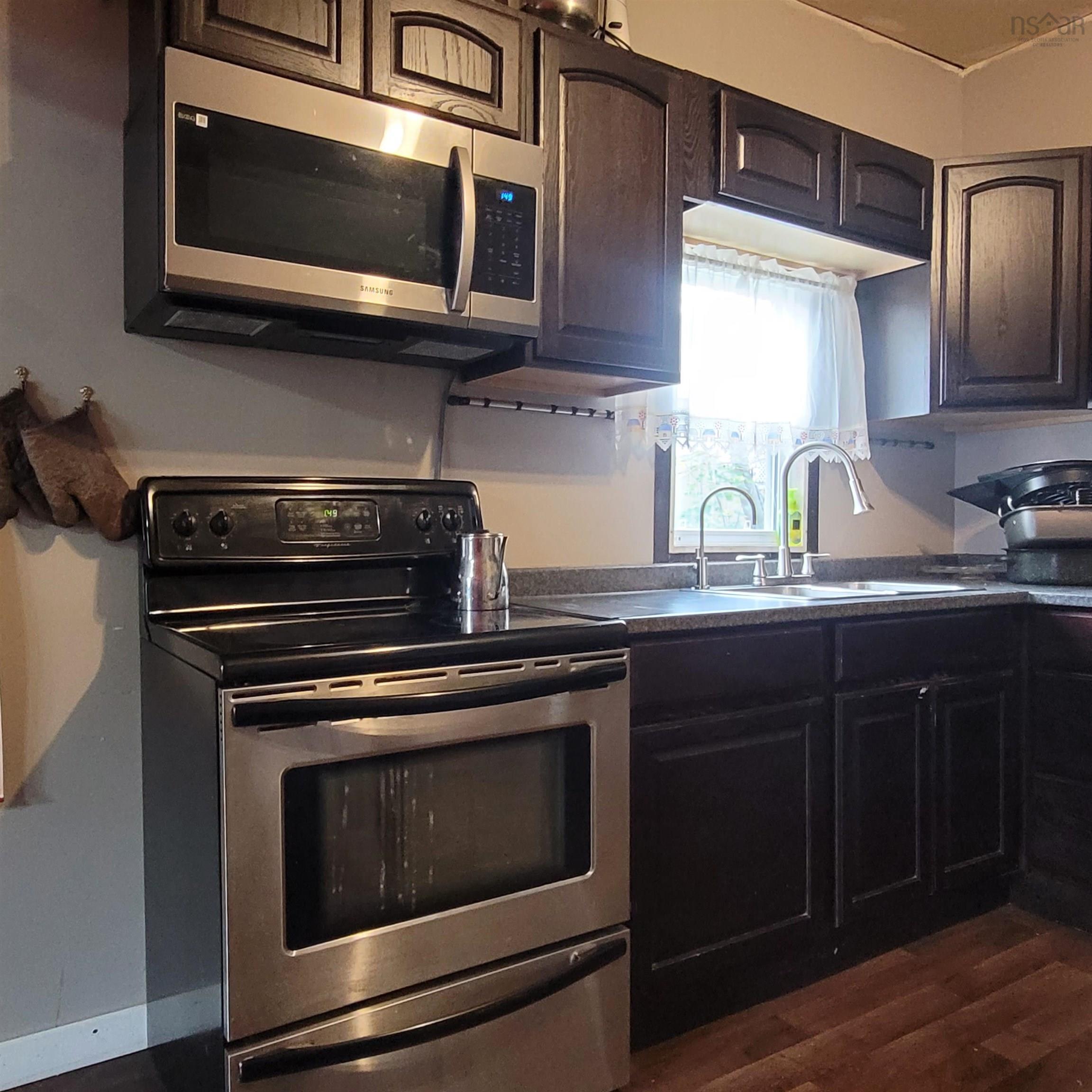 $179,900.00: 20 Clifford Street, Amherst