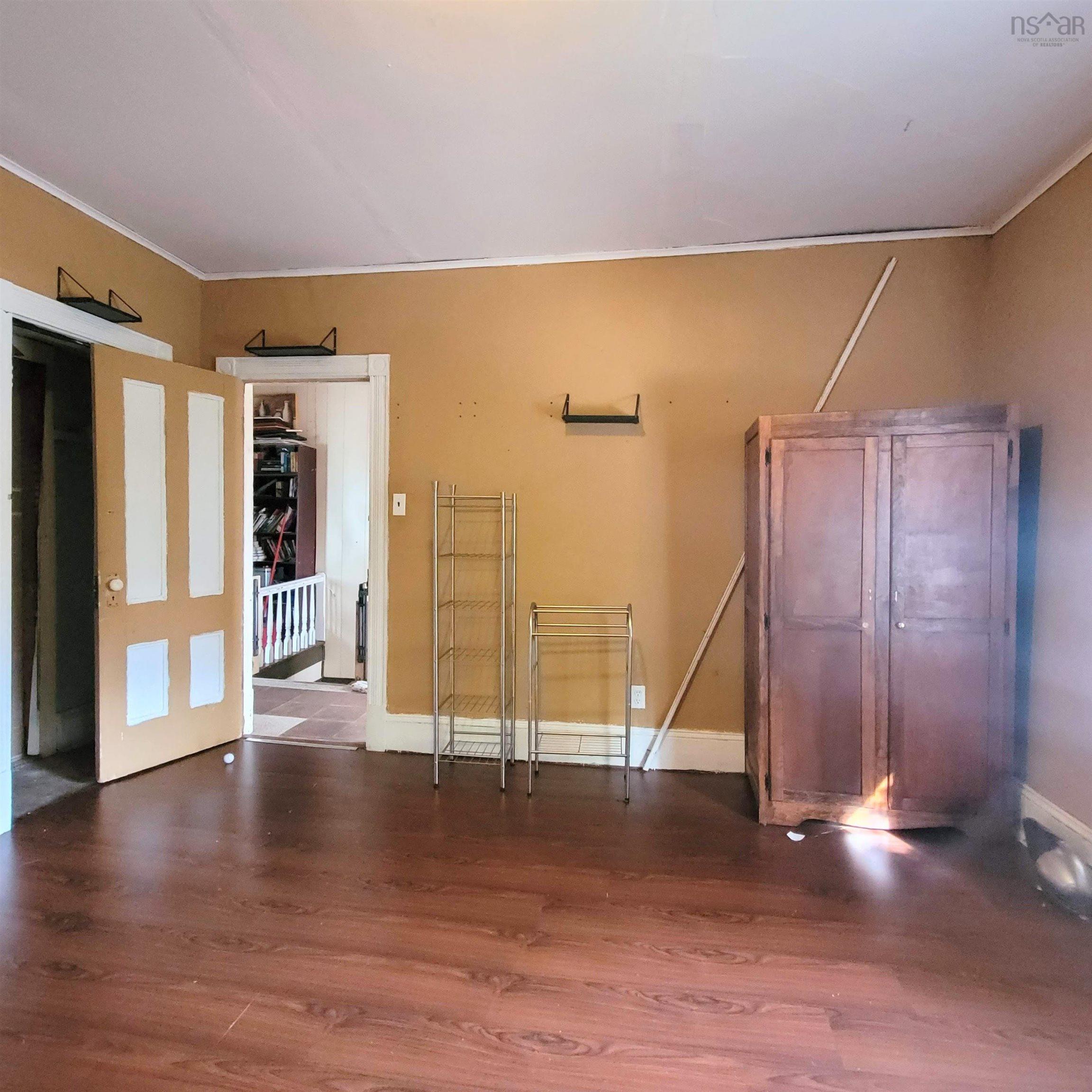 $179,900.00: 20 Clifford Street, Amherst