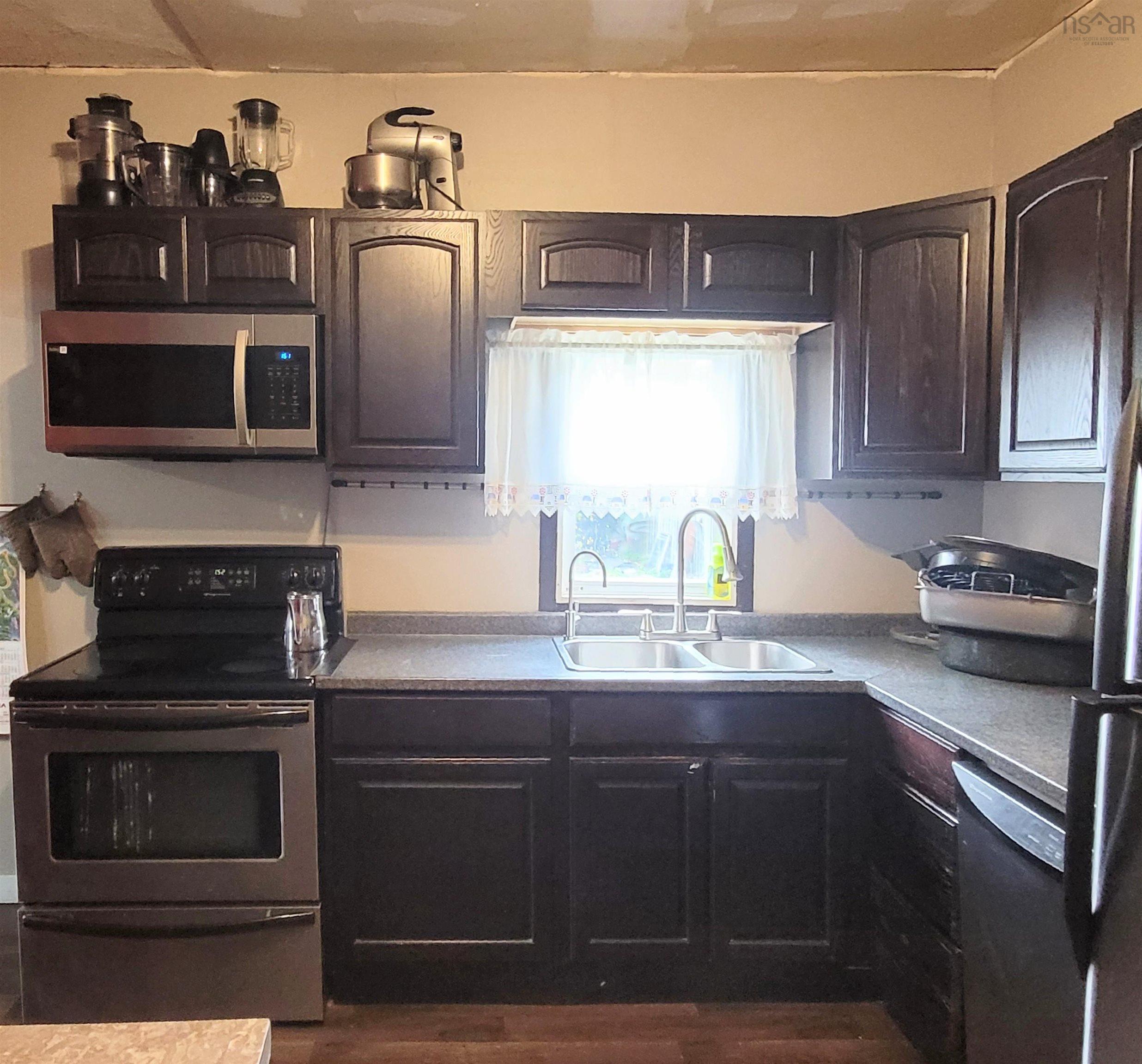 $179,900.00: 20 Clifford Street, Amherst