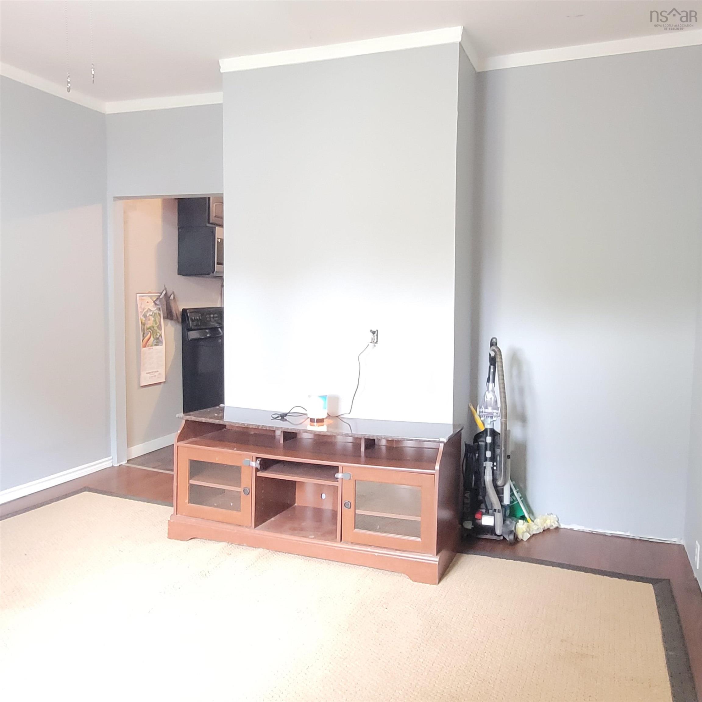 $179,900.00: 20 Clifford Street, Amherst