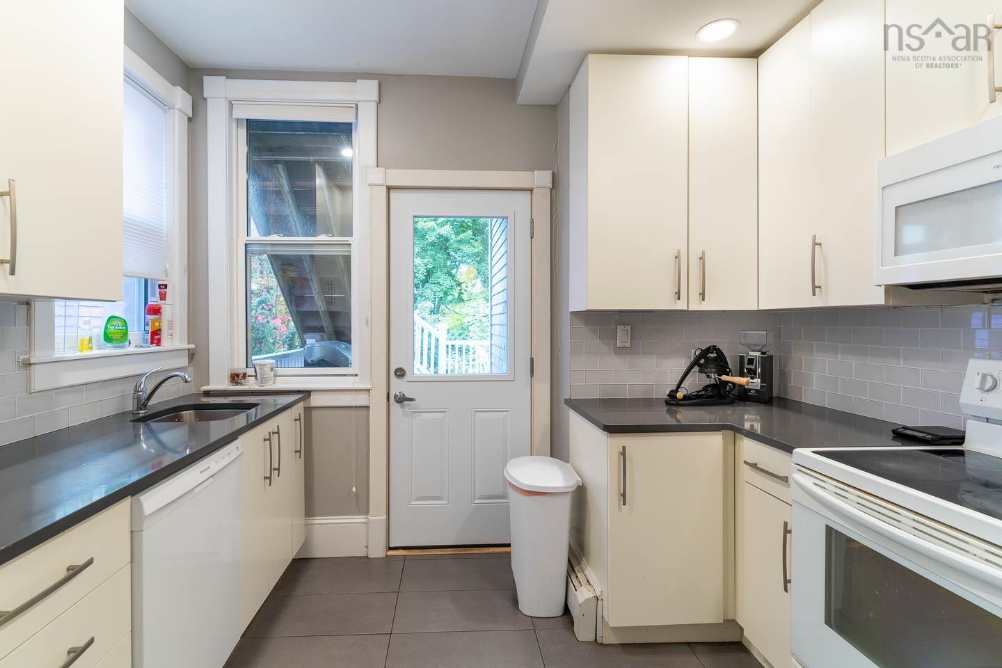 $1,599,000.00: 6040 South Street, Halifax Peninsula