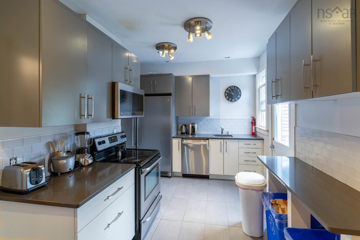 $1,599,000.00: 6040 South Street, Halifax Peninsula