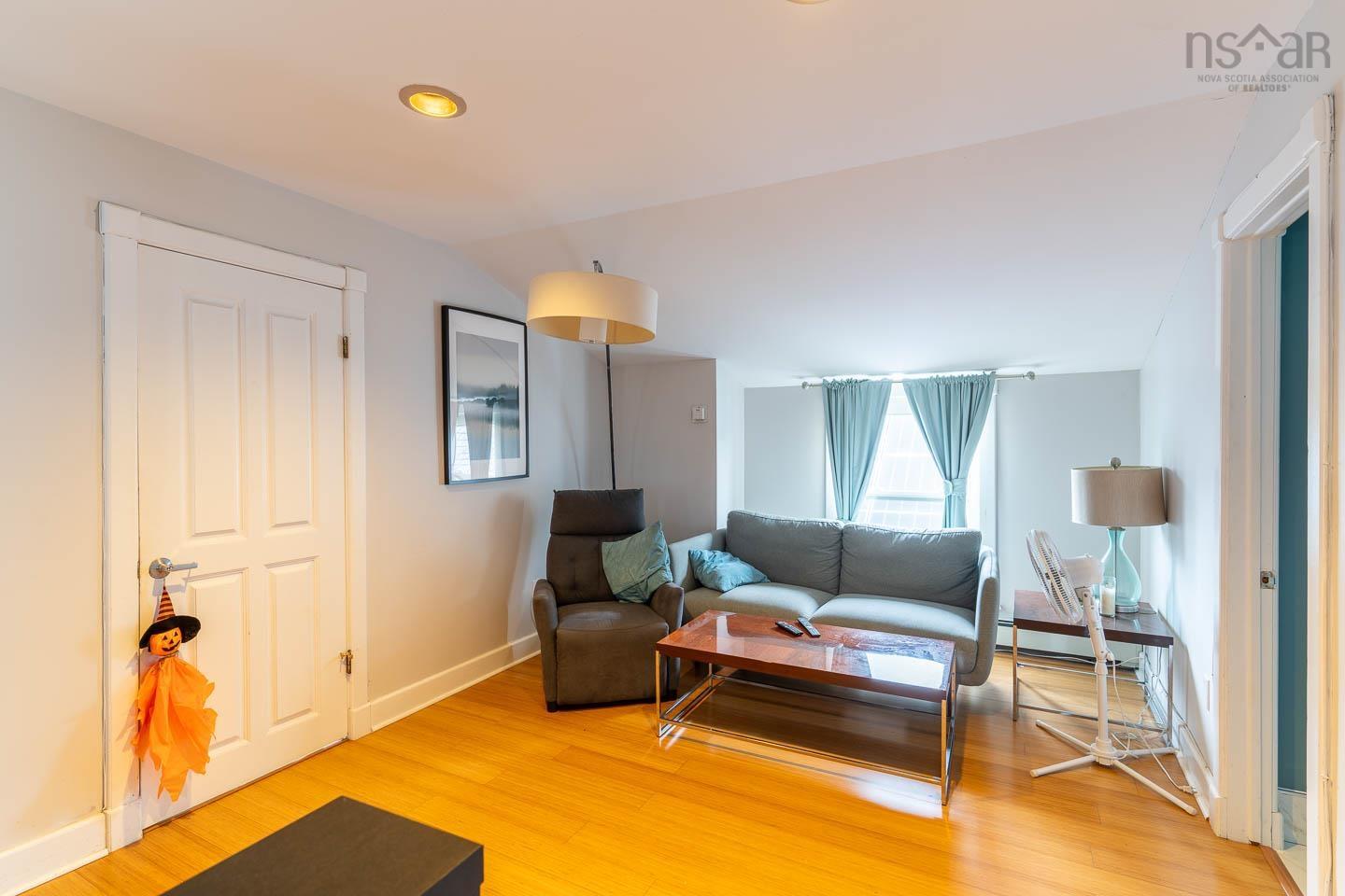 $1,599,000.00: 6040 South Street, Halifax Peninsula