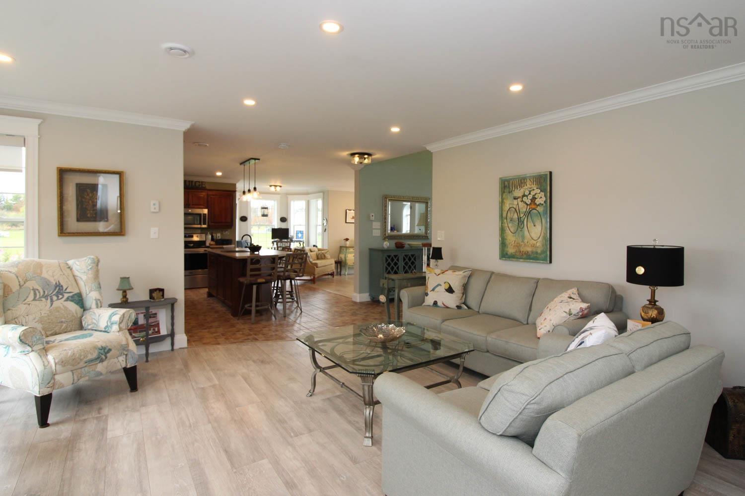 $689,900.00: 56 Dawson Beach Road, Brule Shore