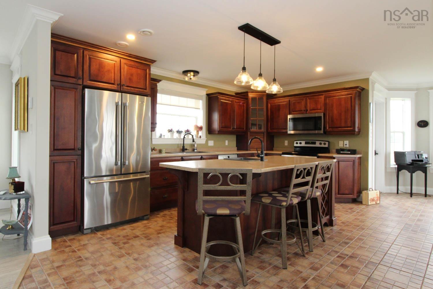 $689,900.00: 56 Dawson Beach Road, Brule Shore