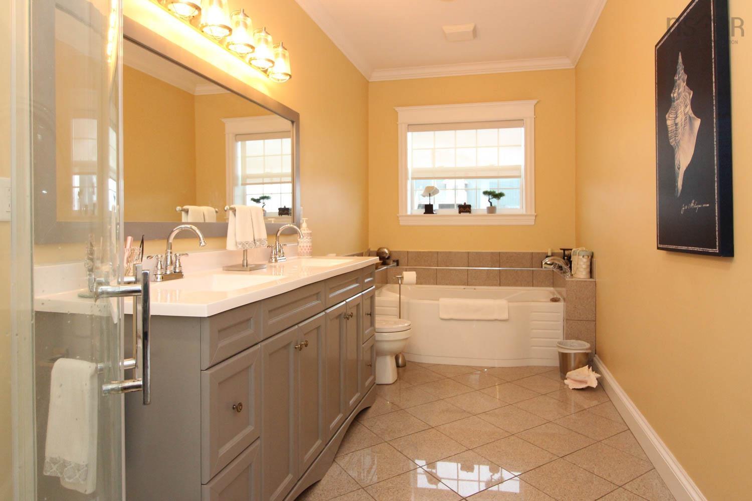 $689,900.00: 56 Dawson Beach Road, Brule Shore