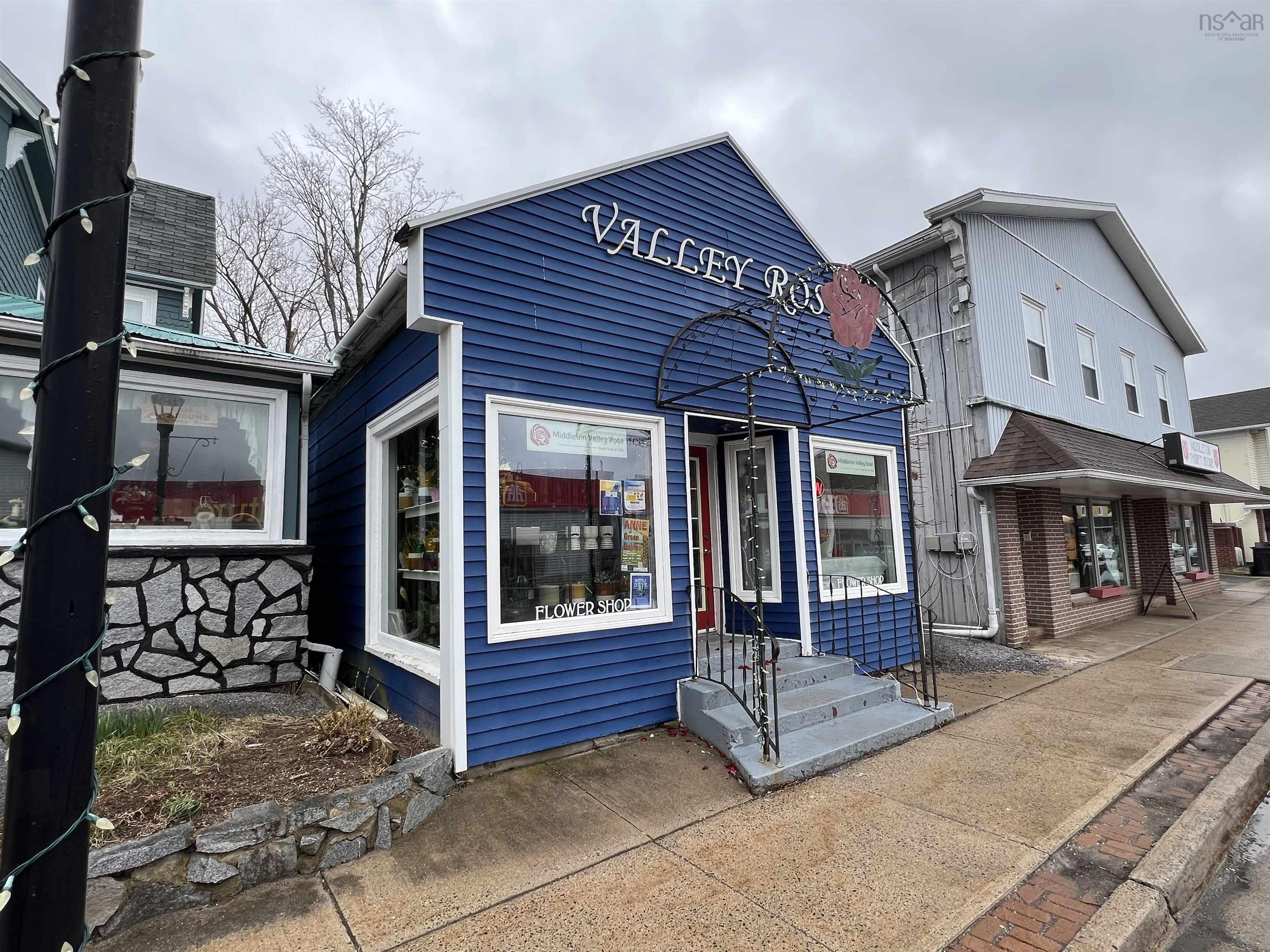 $89,900.00: 56 Commercial Street, Middleton