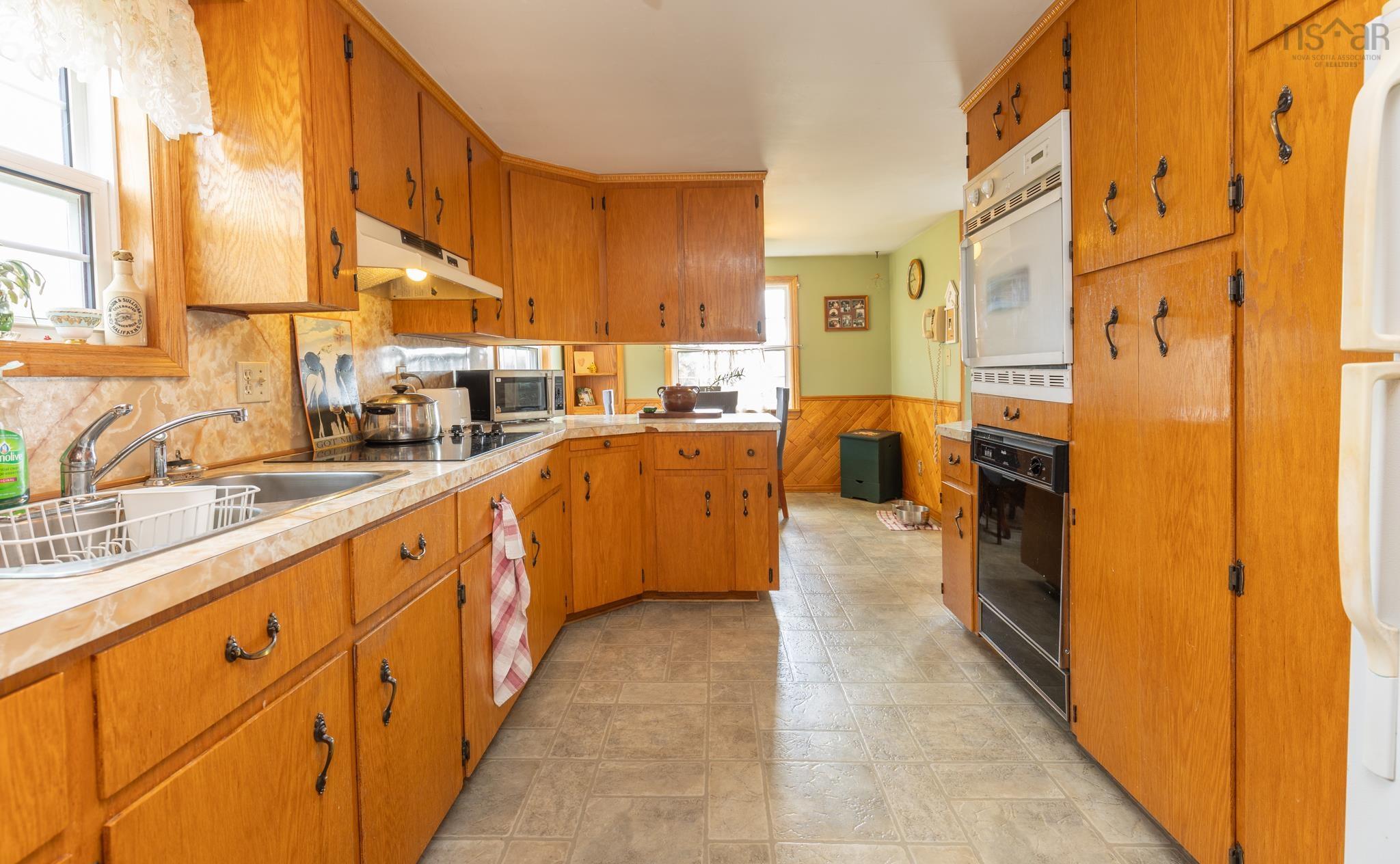 $409,900.00: 5767 Highway 340, Forest Glen