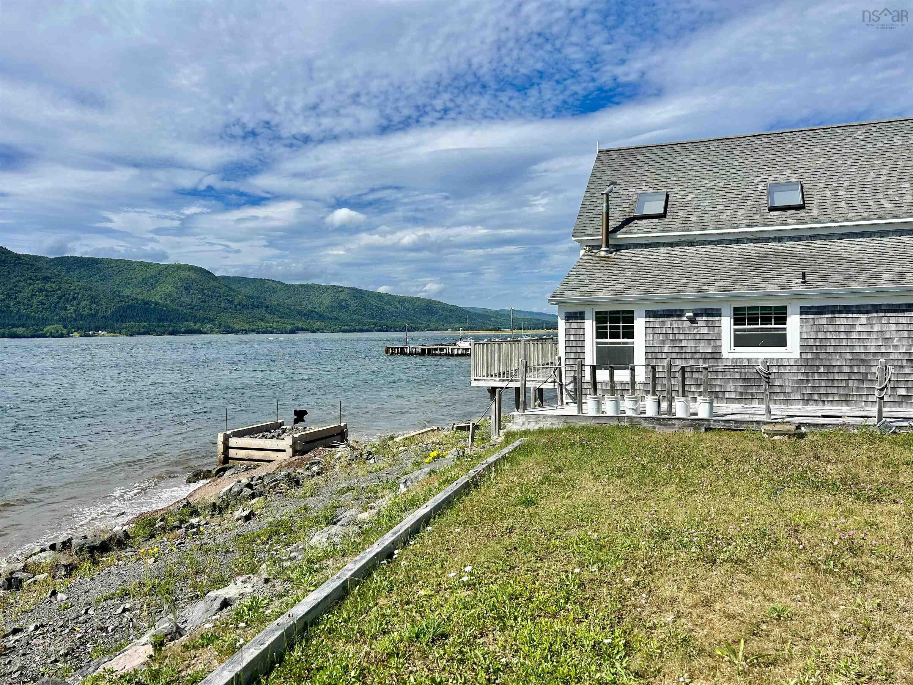 $498,000.00: 1081 Highway 312, Englishtown