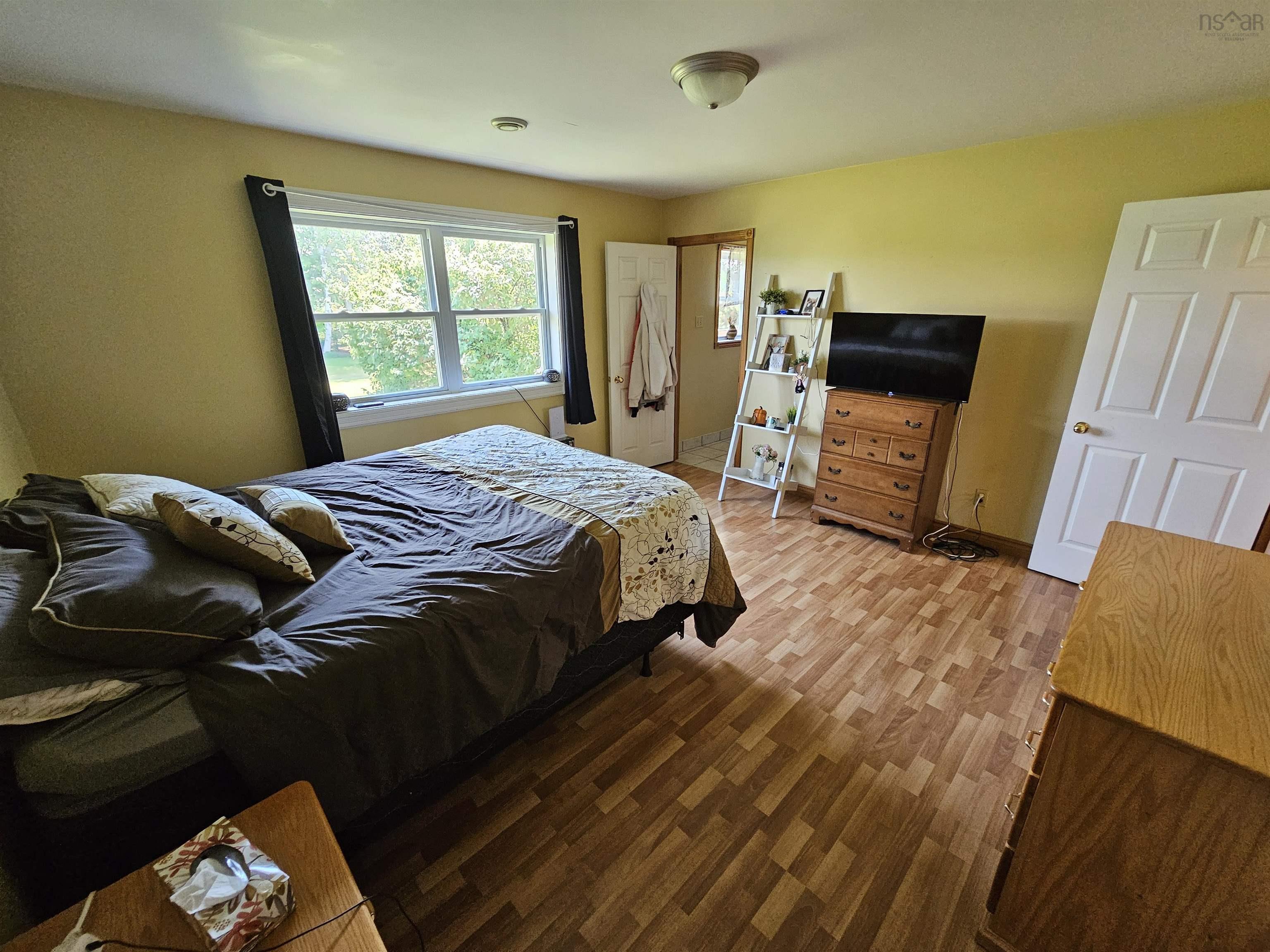 $549,900.00: 1060 North Shore Road, Malagash
