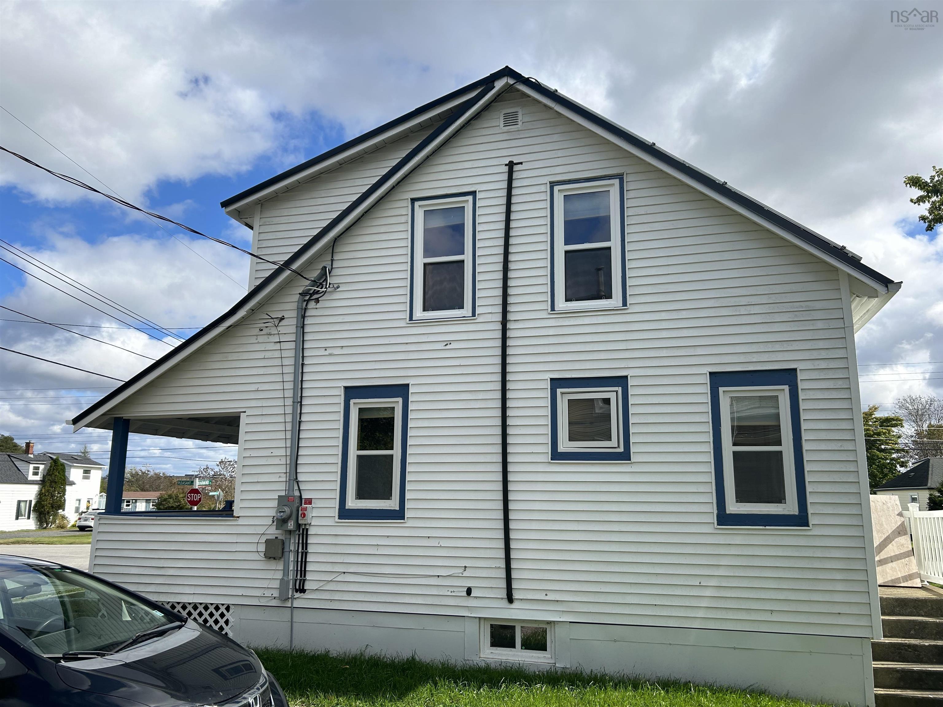 $283,900.00: 61 South East Street, Yarmouth