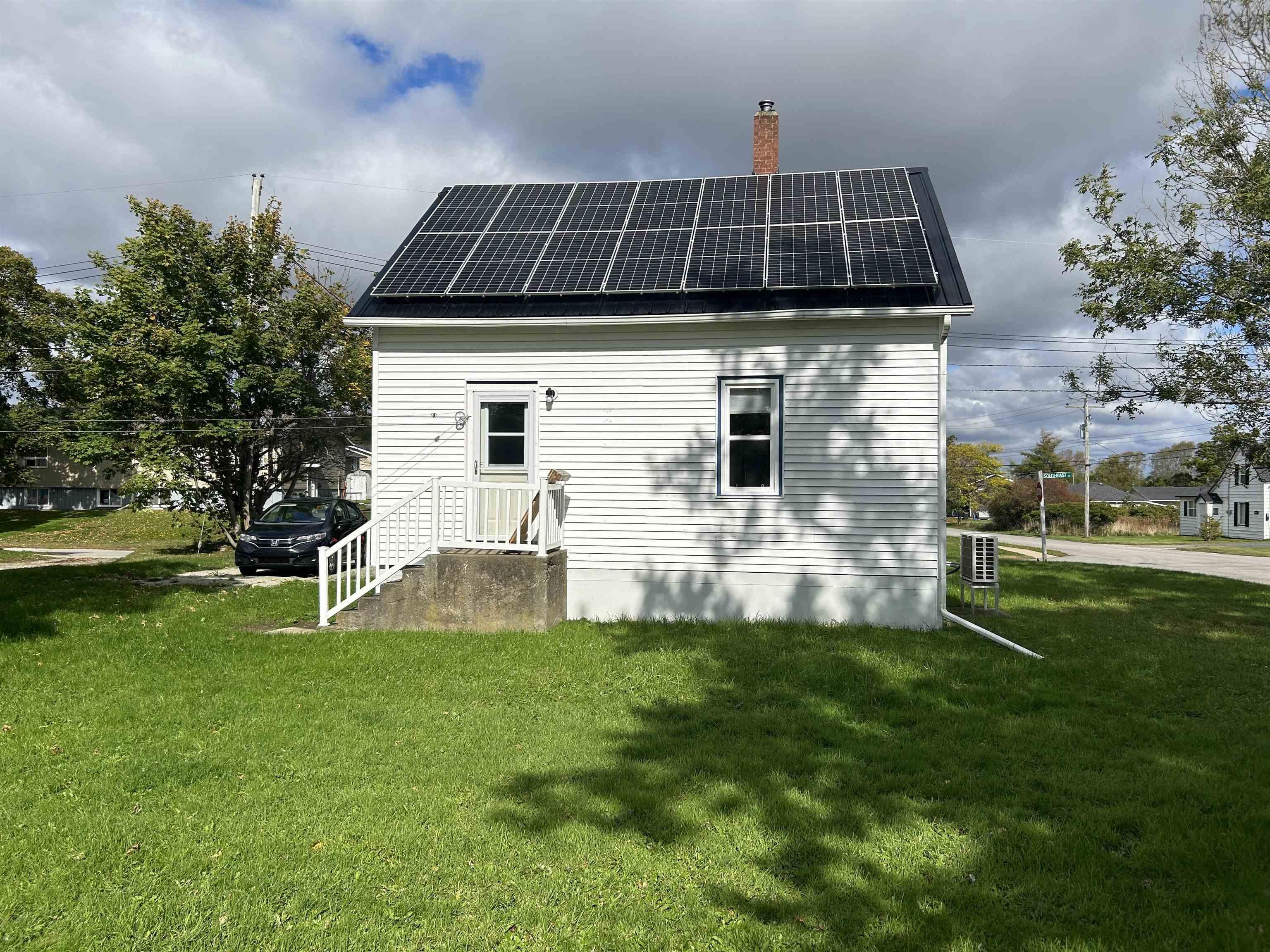 $283,900.00: 61 South East Street, Yarmouth
