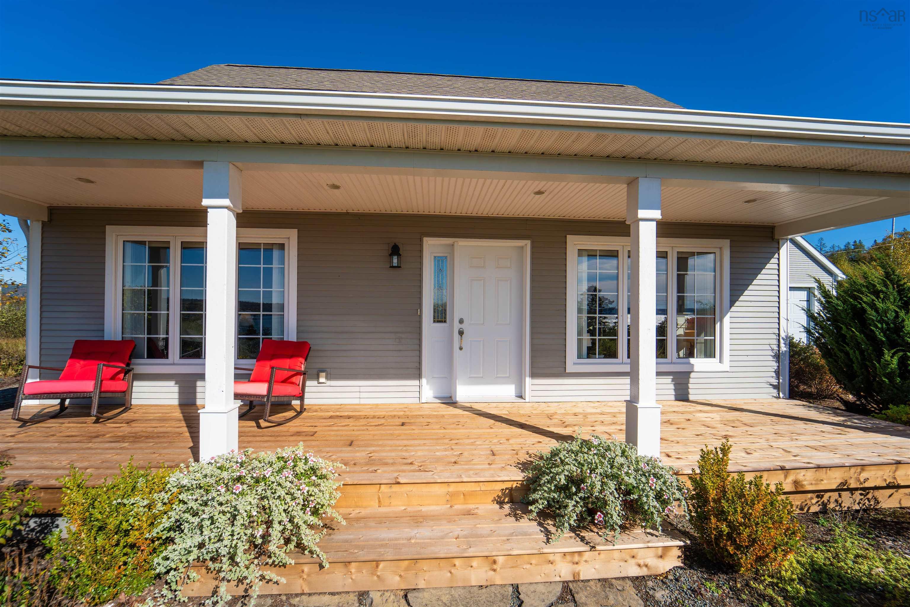 $549,900.00: 893 Two Islands Road, Parrsboro