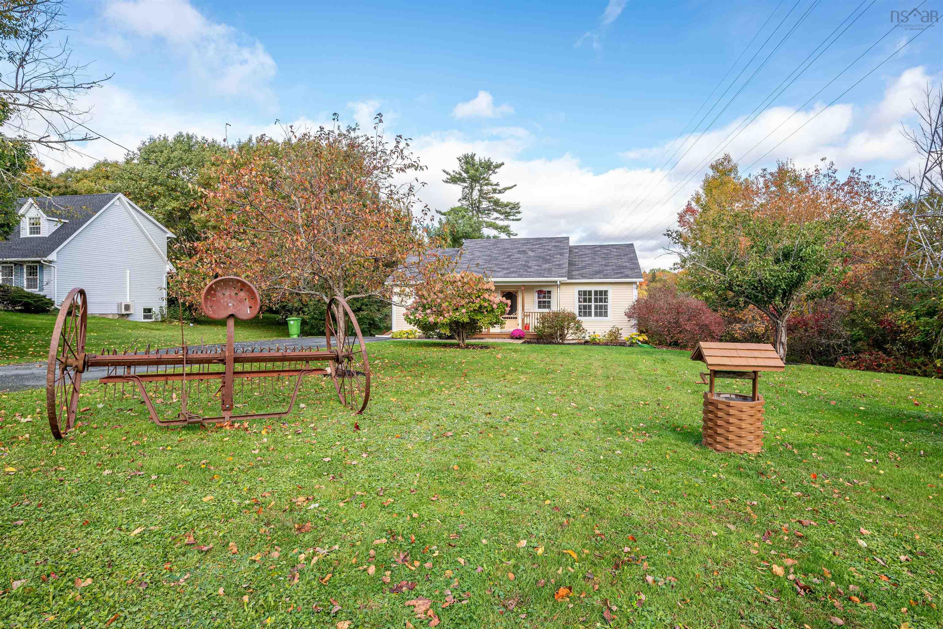 $549,900.00: 540 Falmouth Back Road, Falmouth