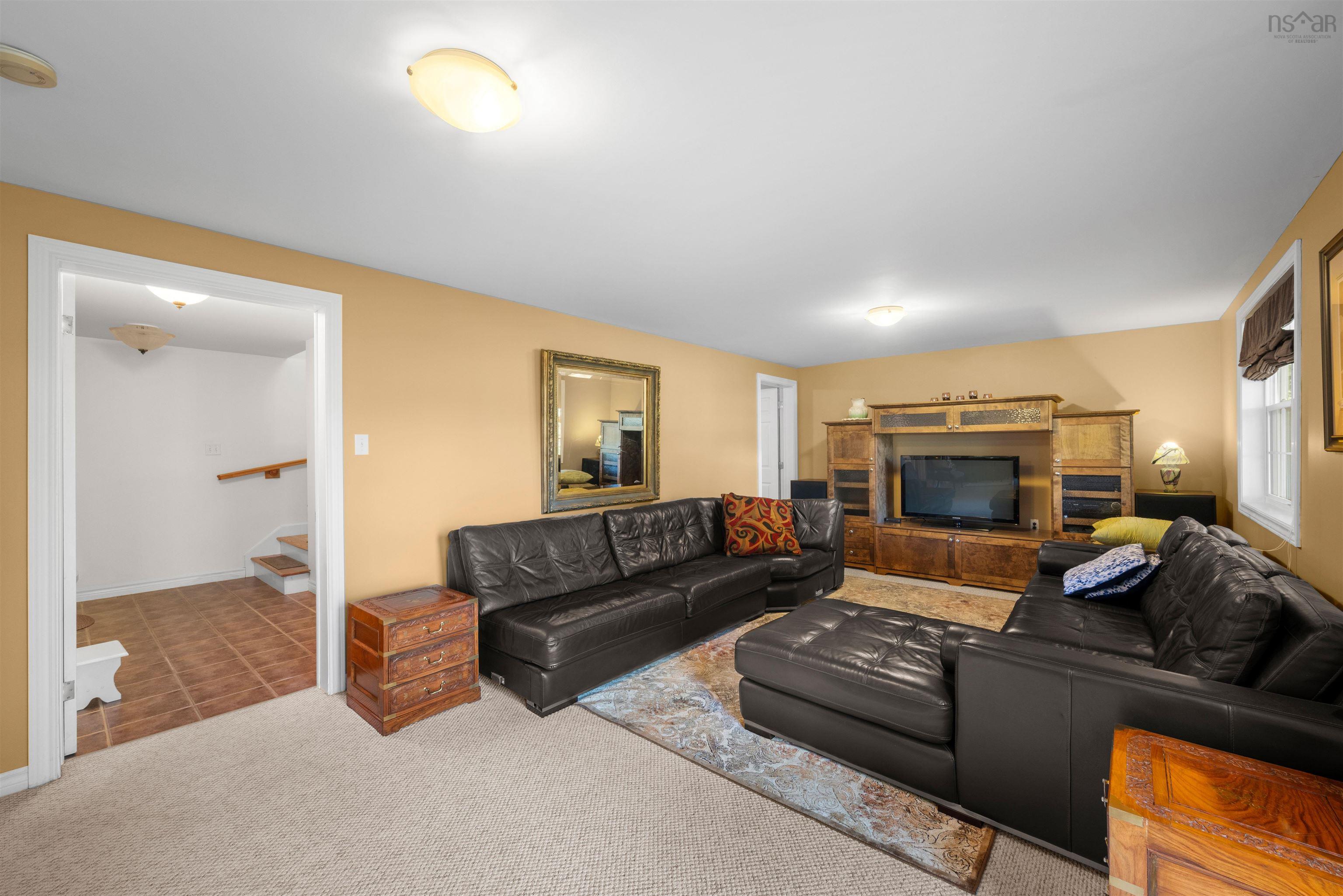 $549,900.00: 540 Falmouth Back Road, Falmouth