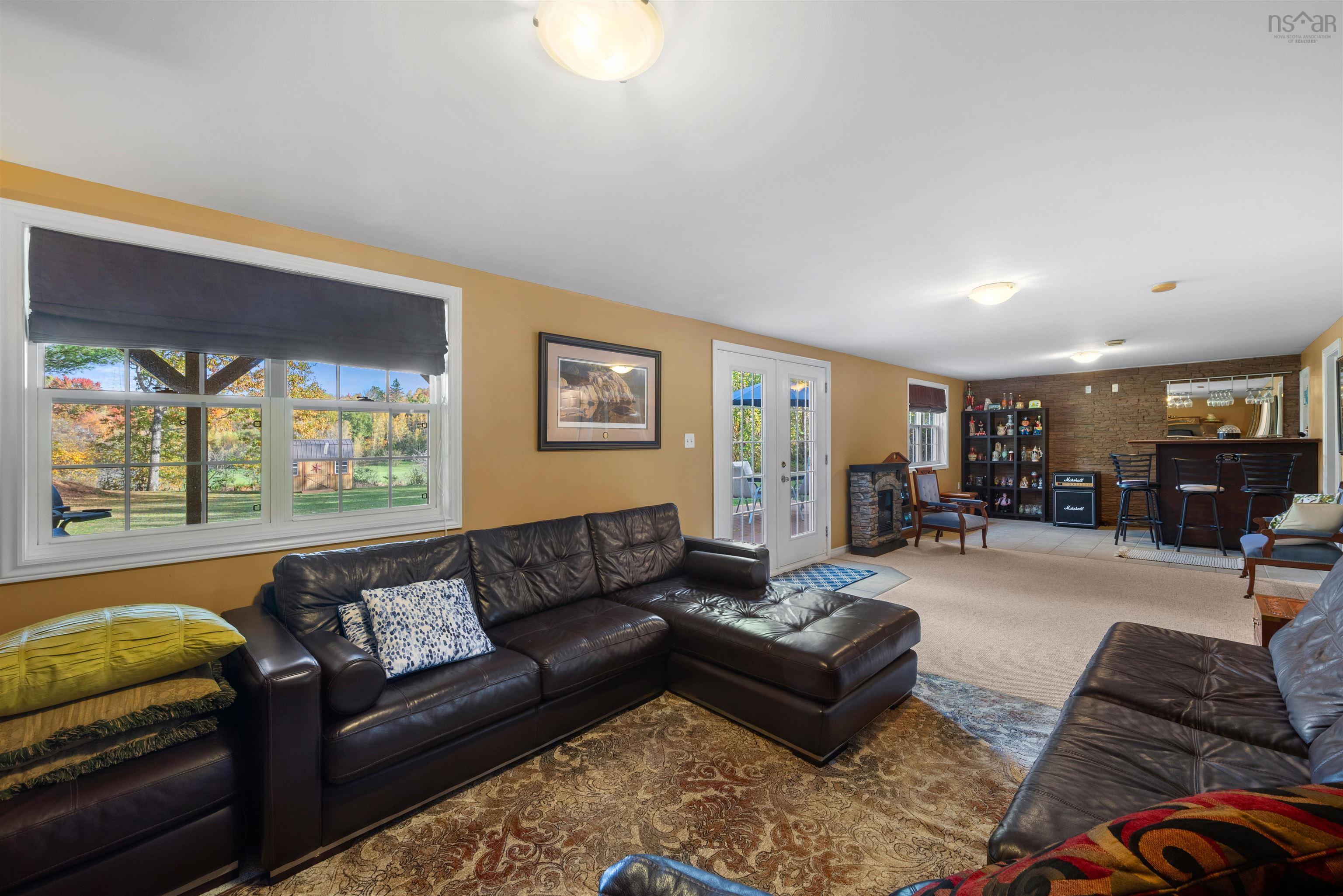 $549,900.00: 540 Falmouth Back Road, Falmouth