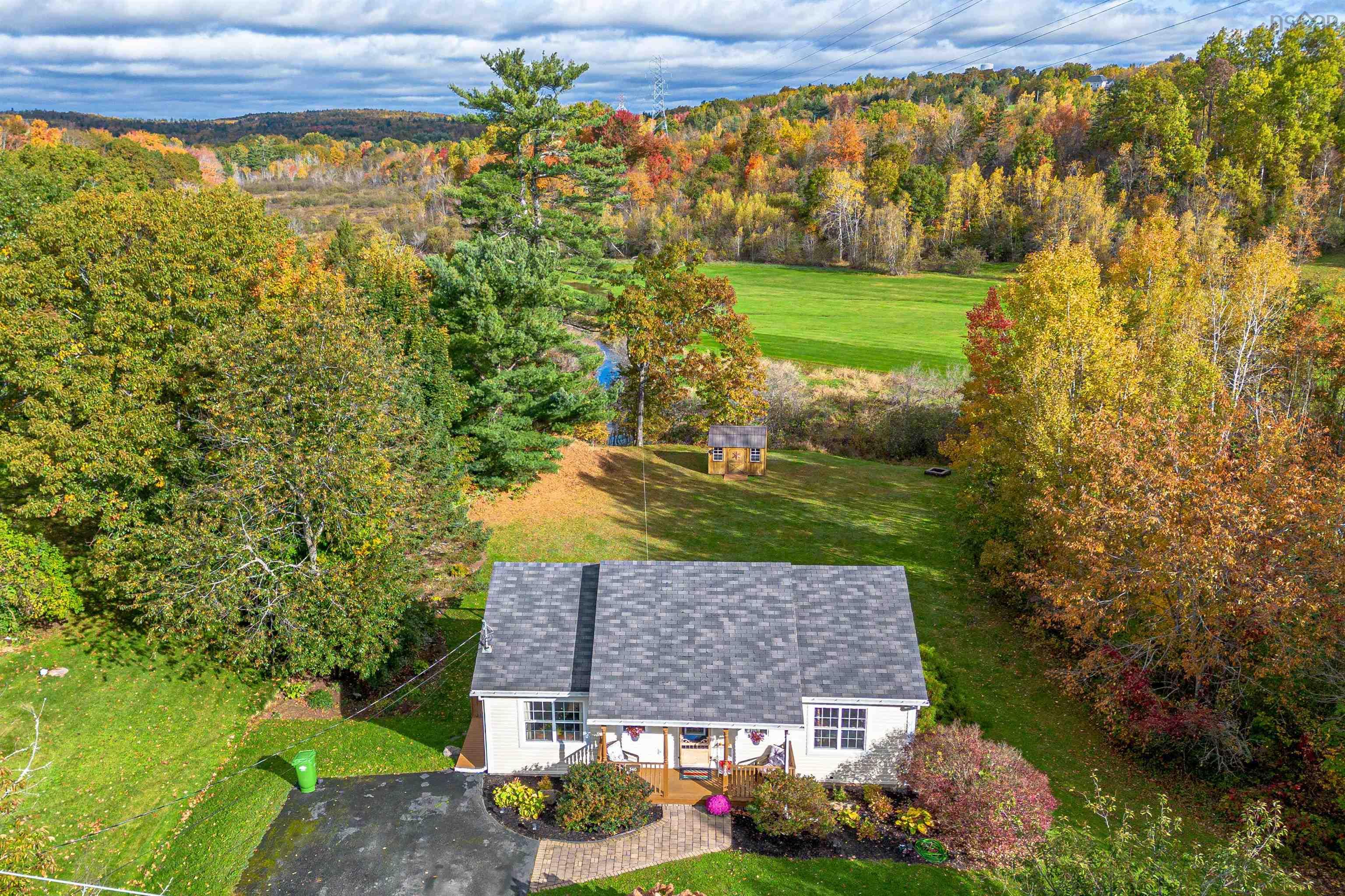 $549,900.00: 540 Falmouth Back Road, Falmouth