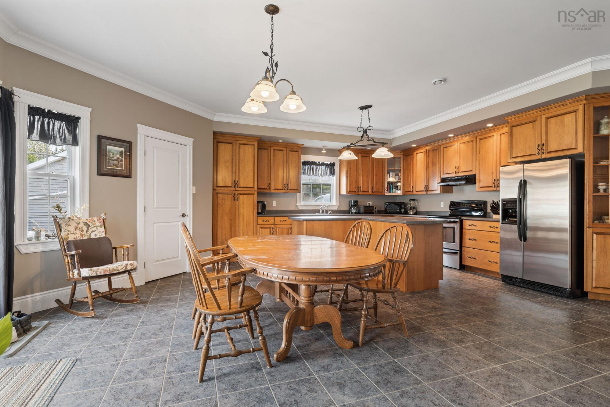 $1,500,000.00: 315 Highway 1, Mount Uniacke